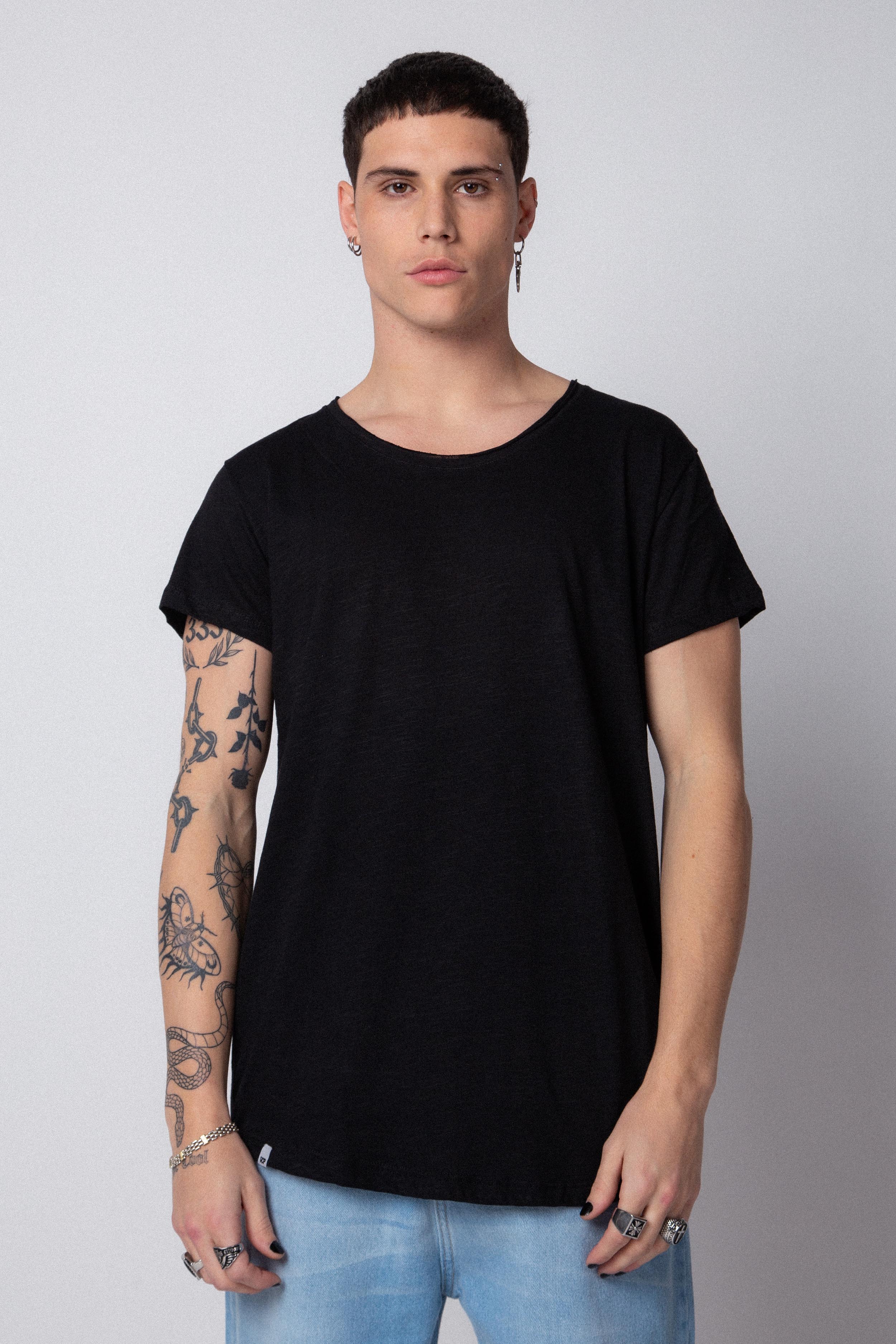 Remera Hamilton Negra