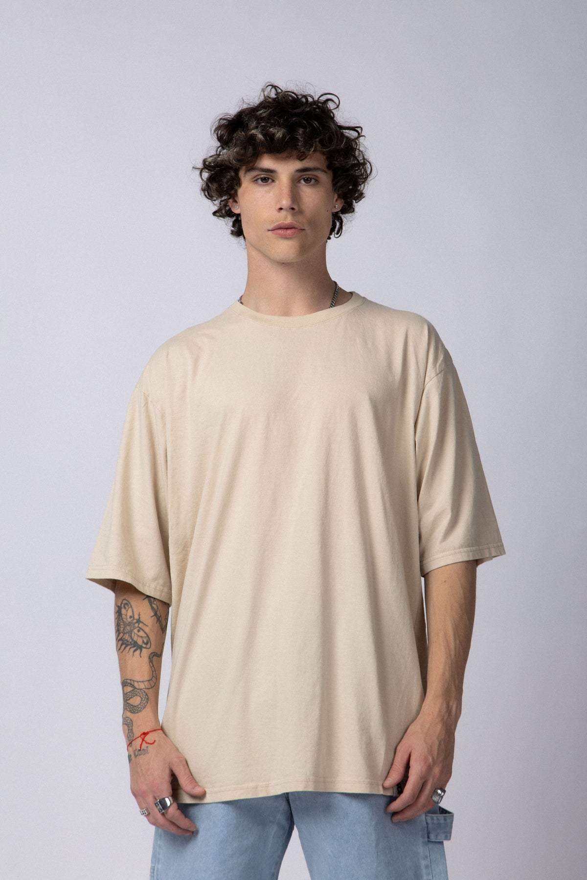 Remera Over Theo Arena