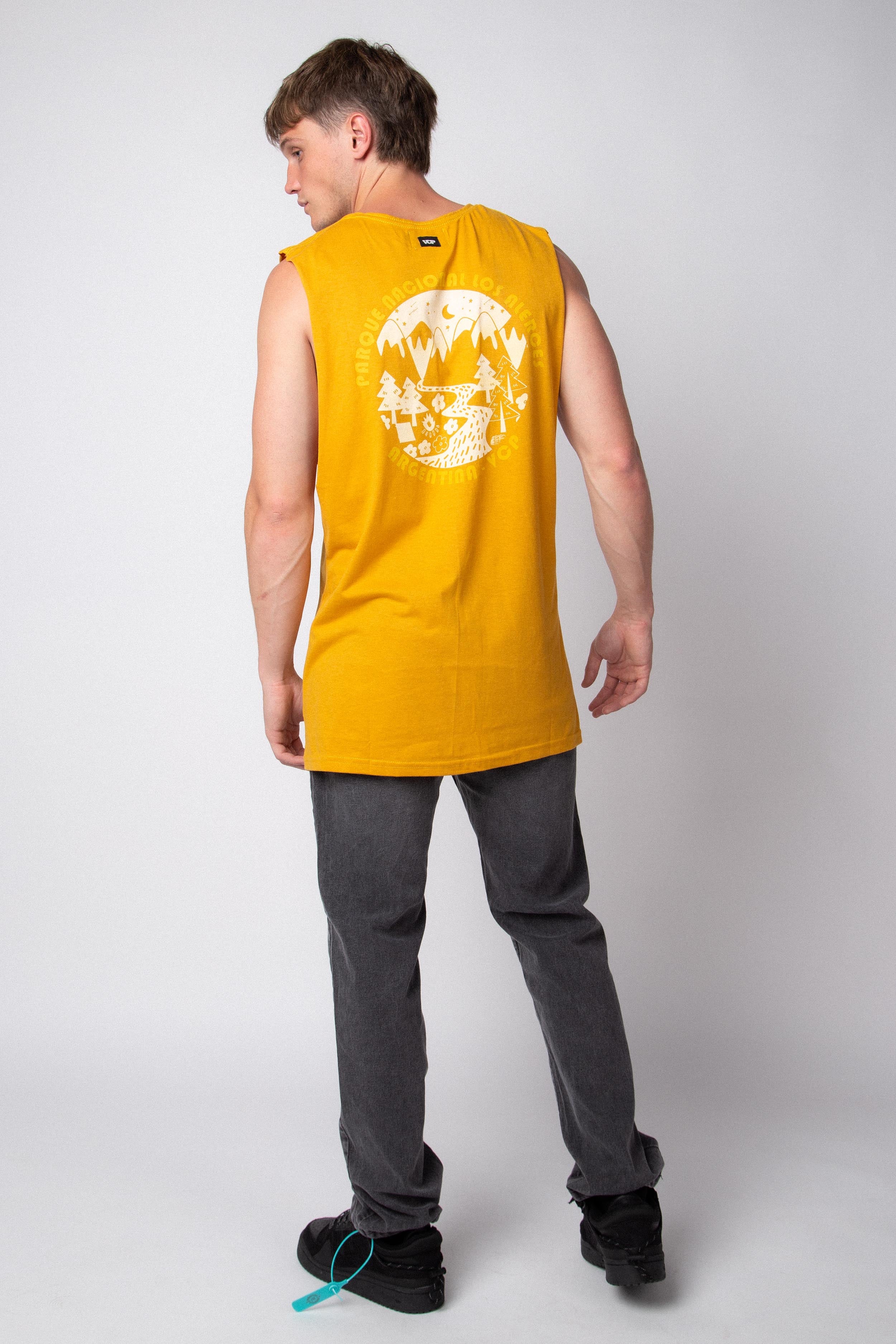 Musculosa Sudadera Alerces Mostaza