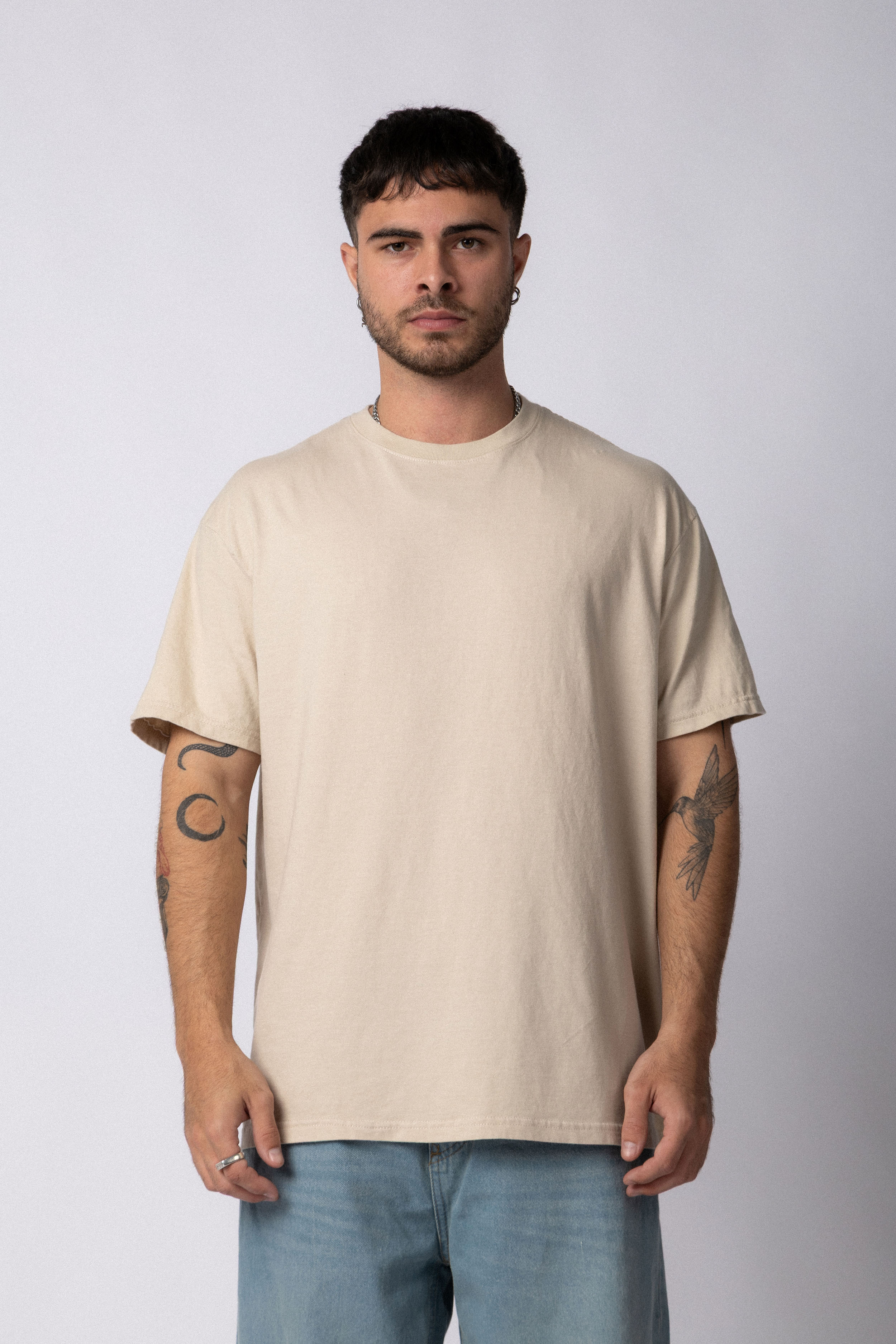 Remera Regular Arena