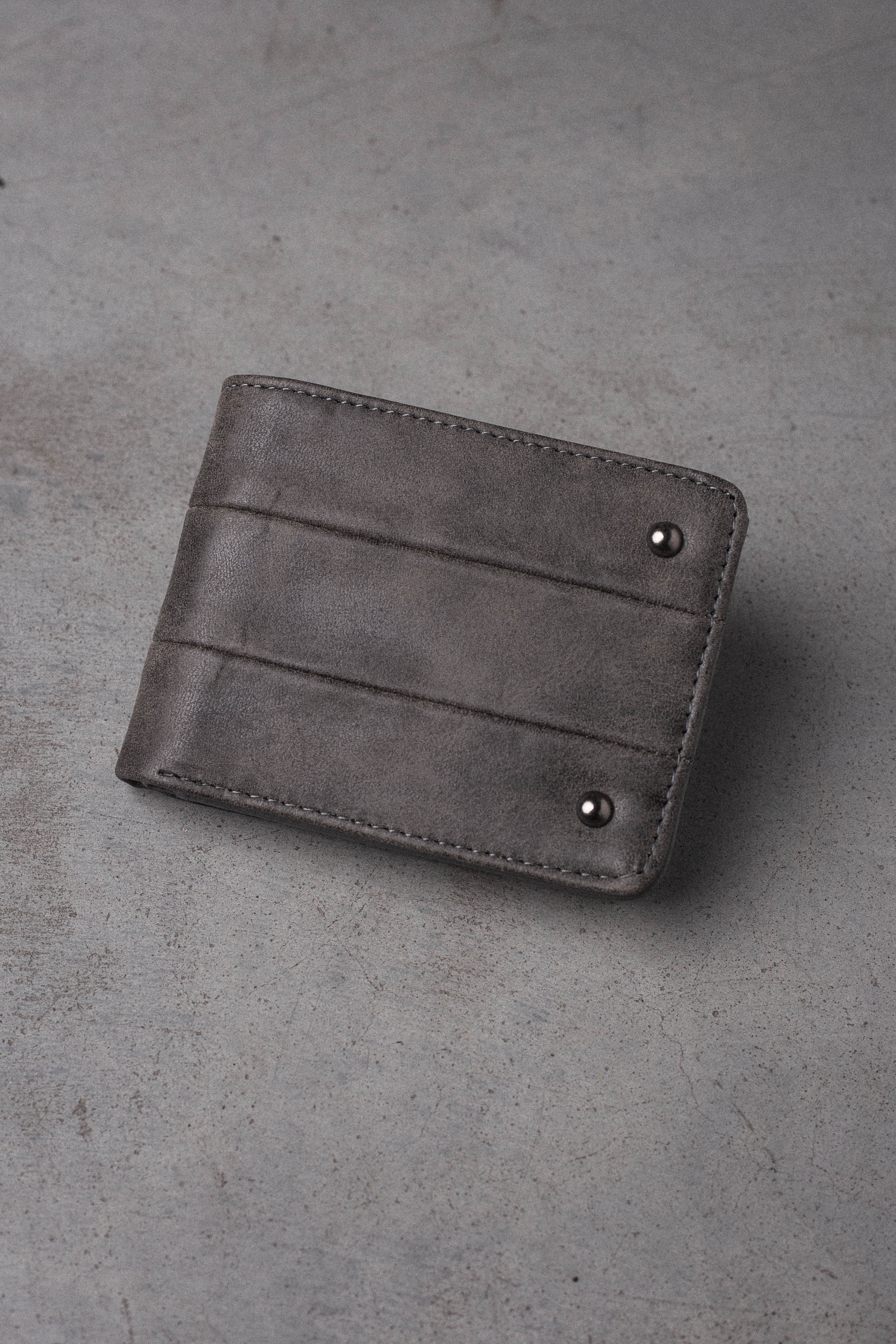 Billetera Atha Gris