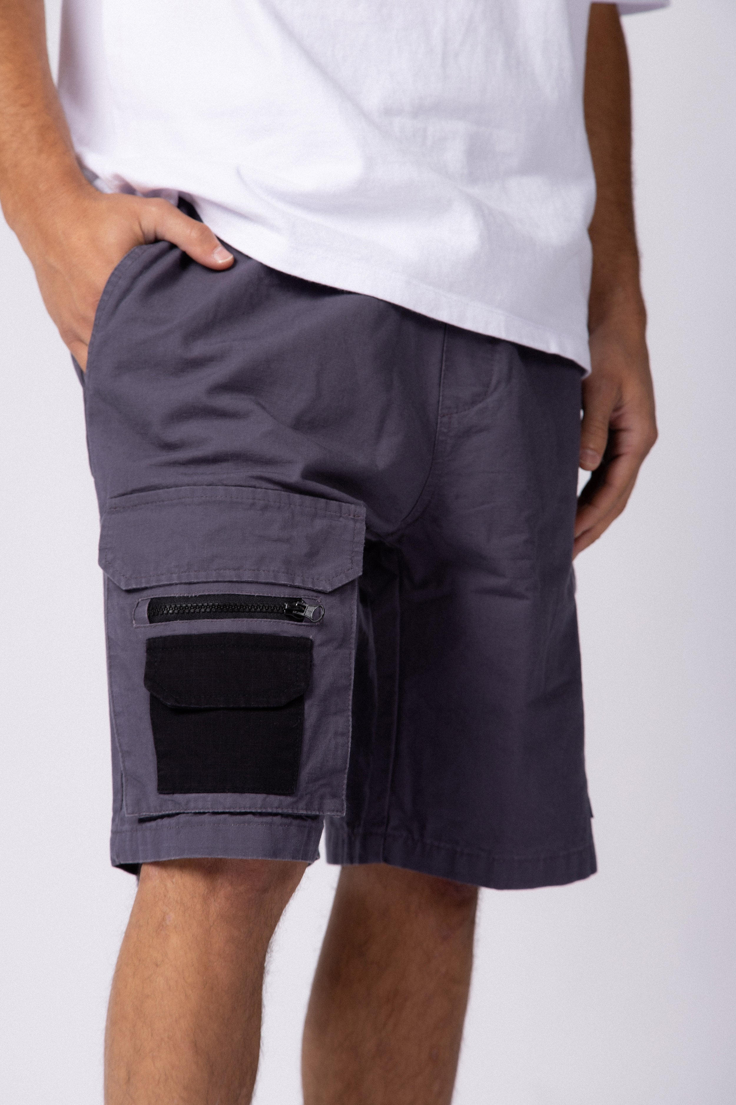 Bermuda Cargo Turan Topo