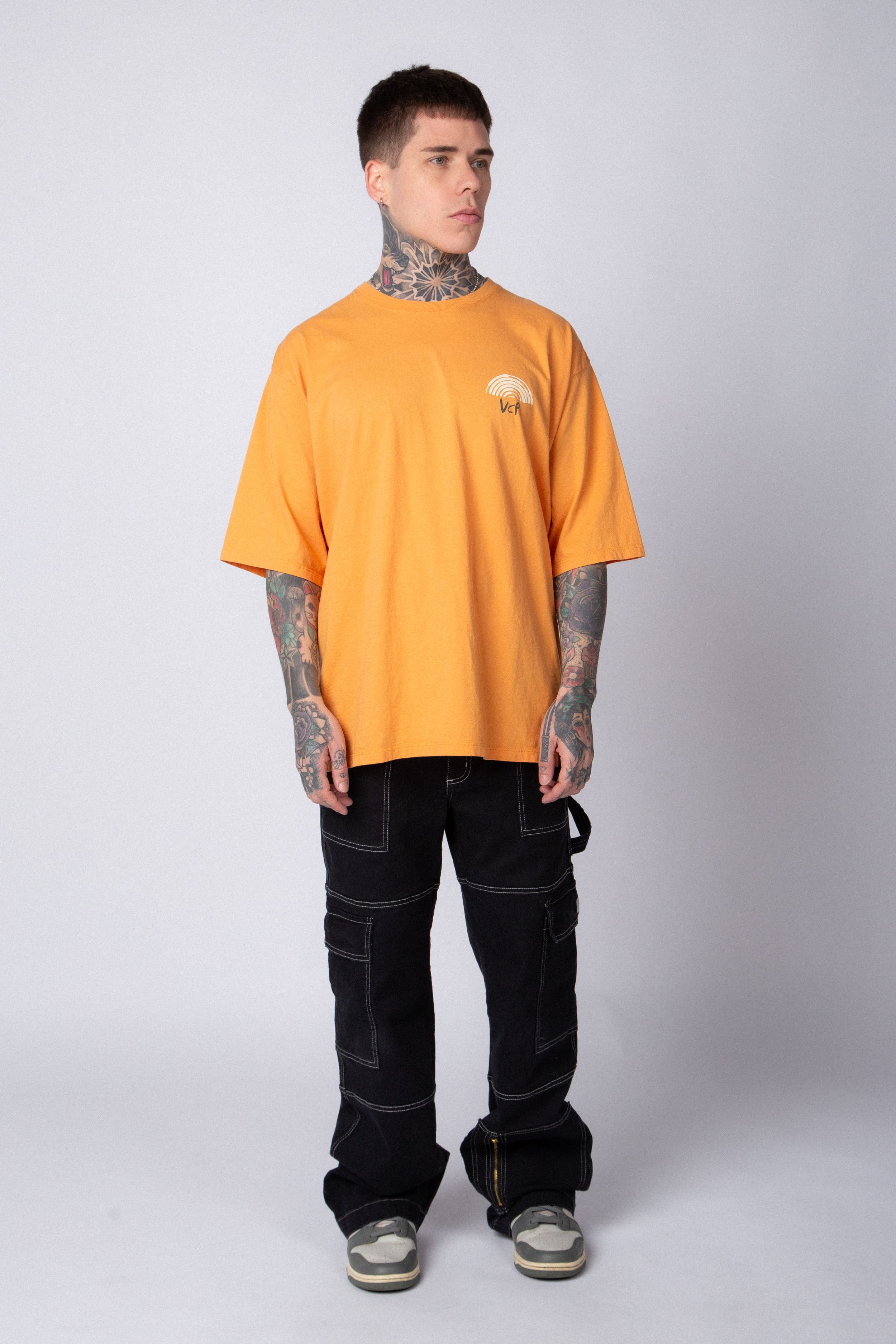 Remera Over Taz Bosque Naranja