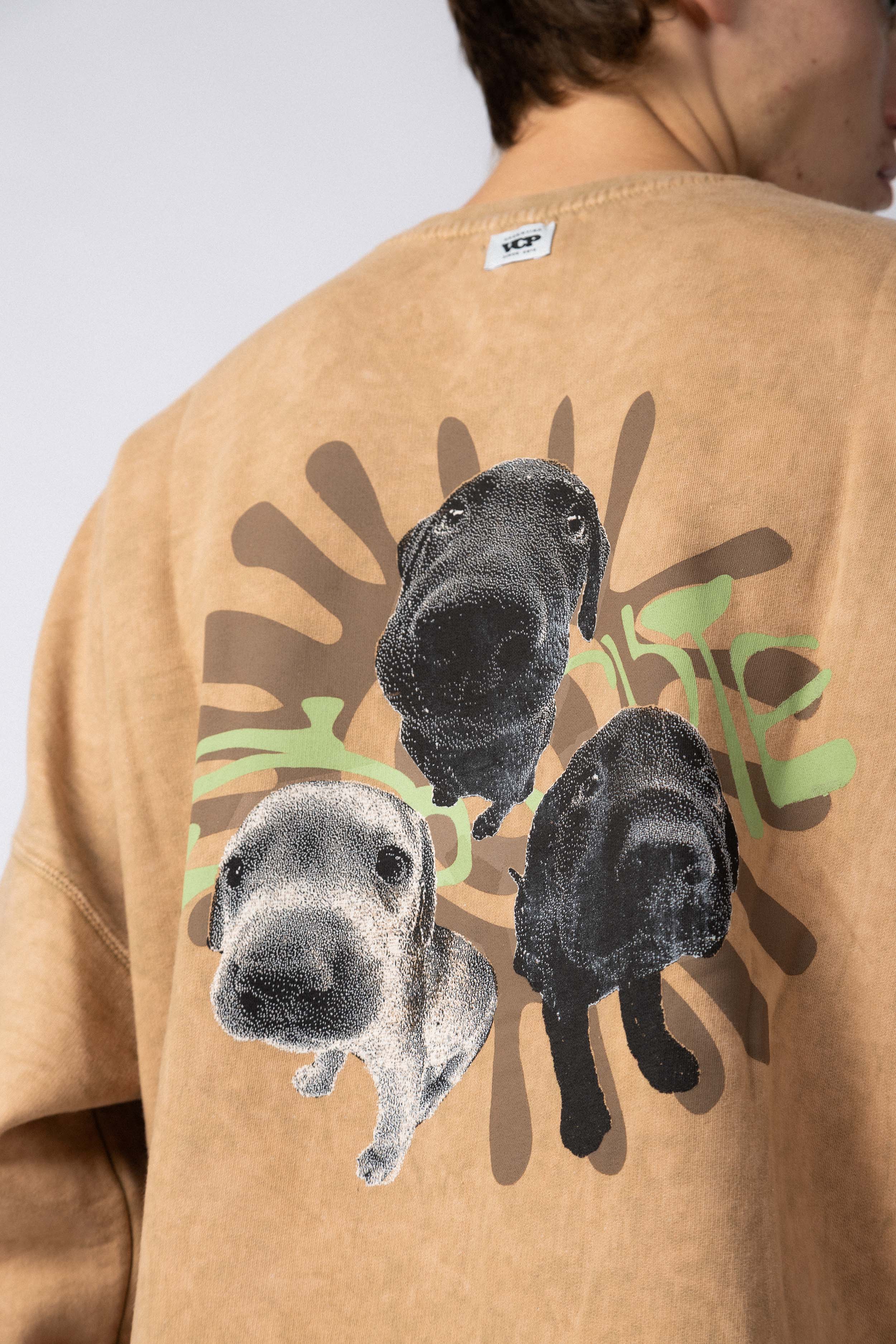 Buzo Over Roux Cute Beige