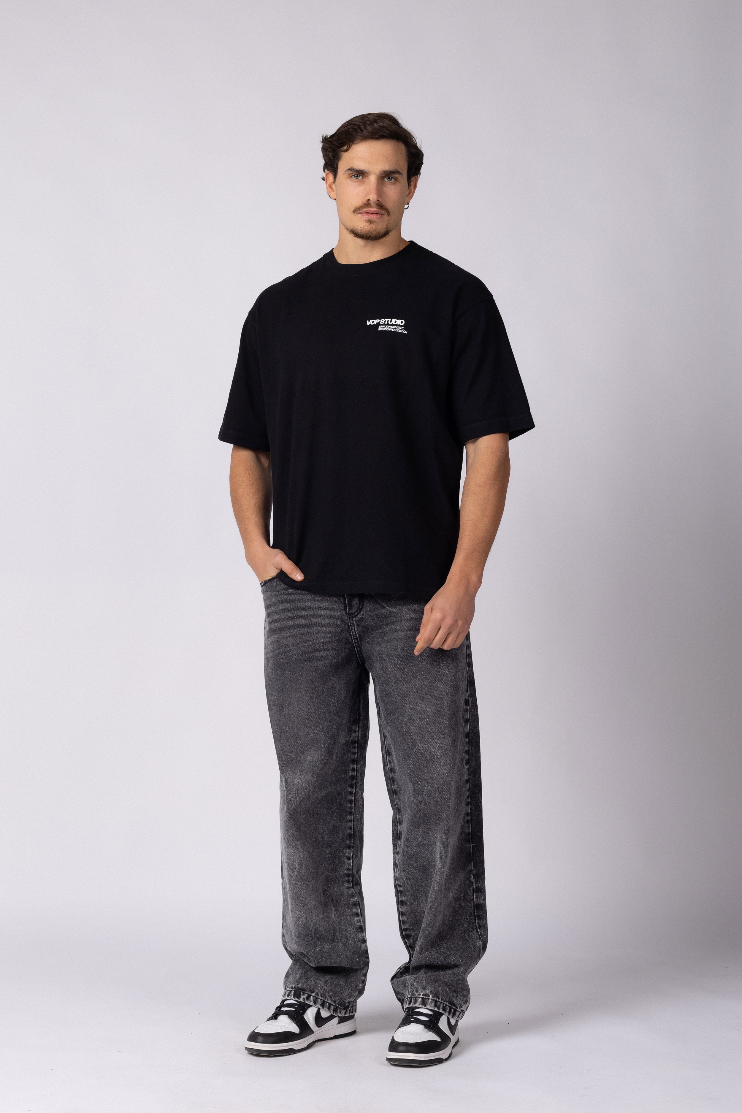 Remera Over Rhy Bigger Negra