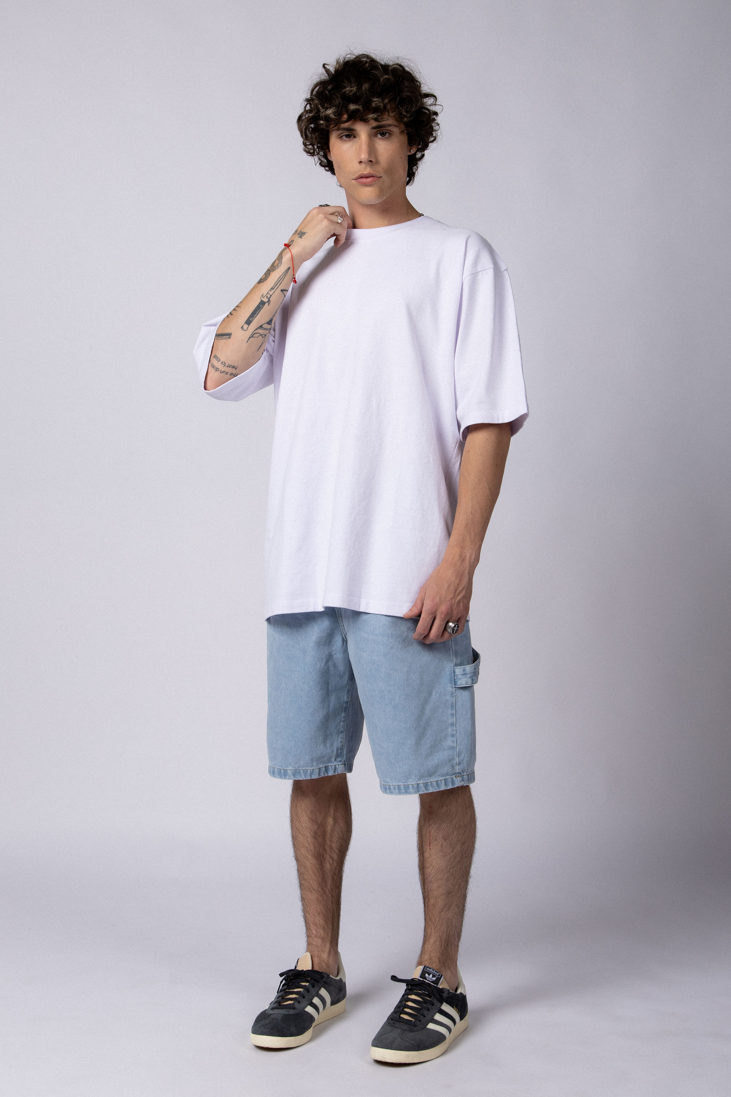 Remera Over Carl Blanca