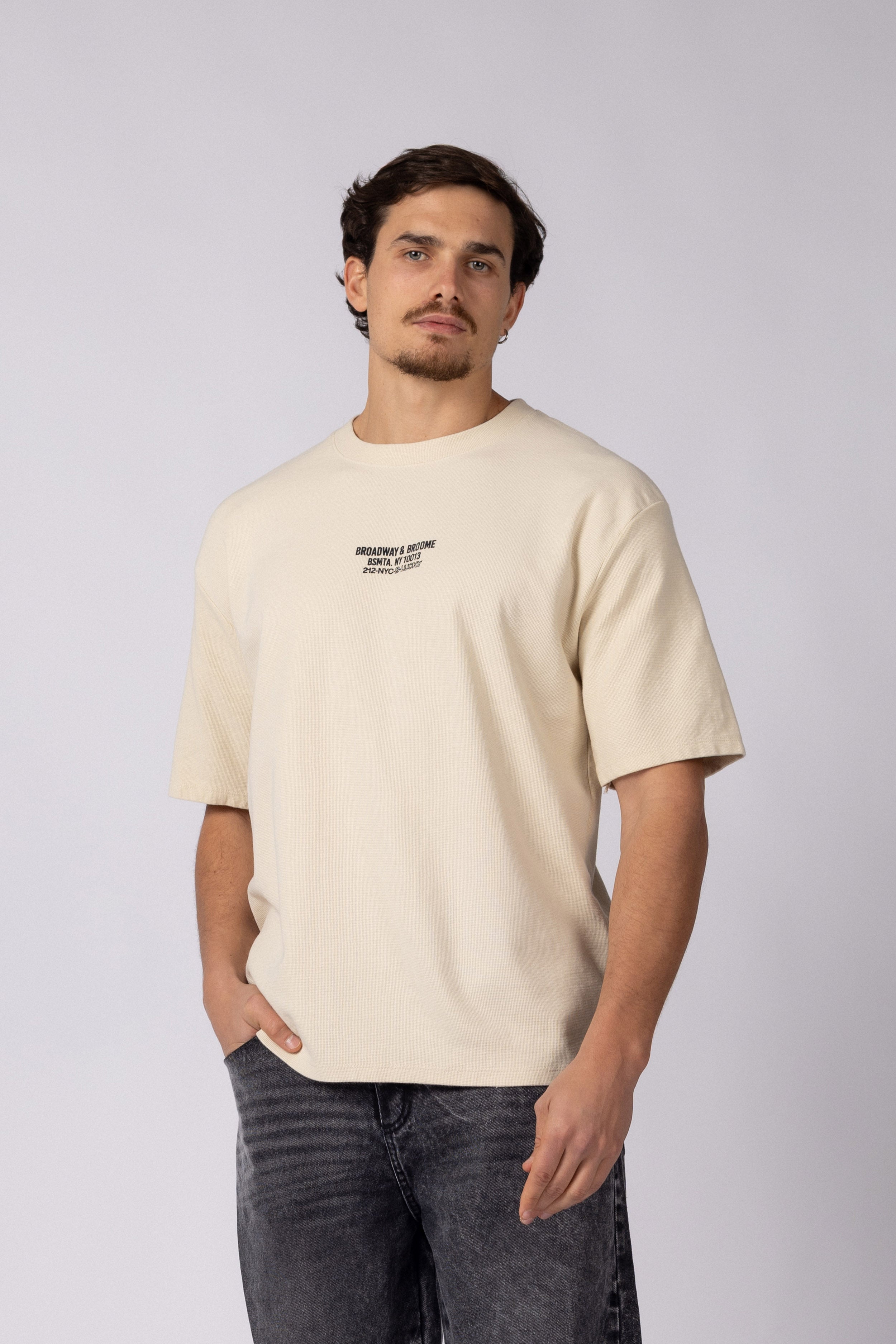Remera Over Molt Broadway Arena