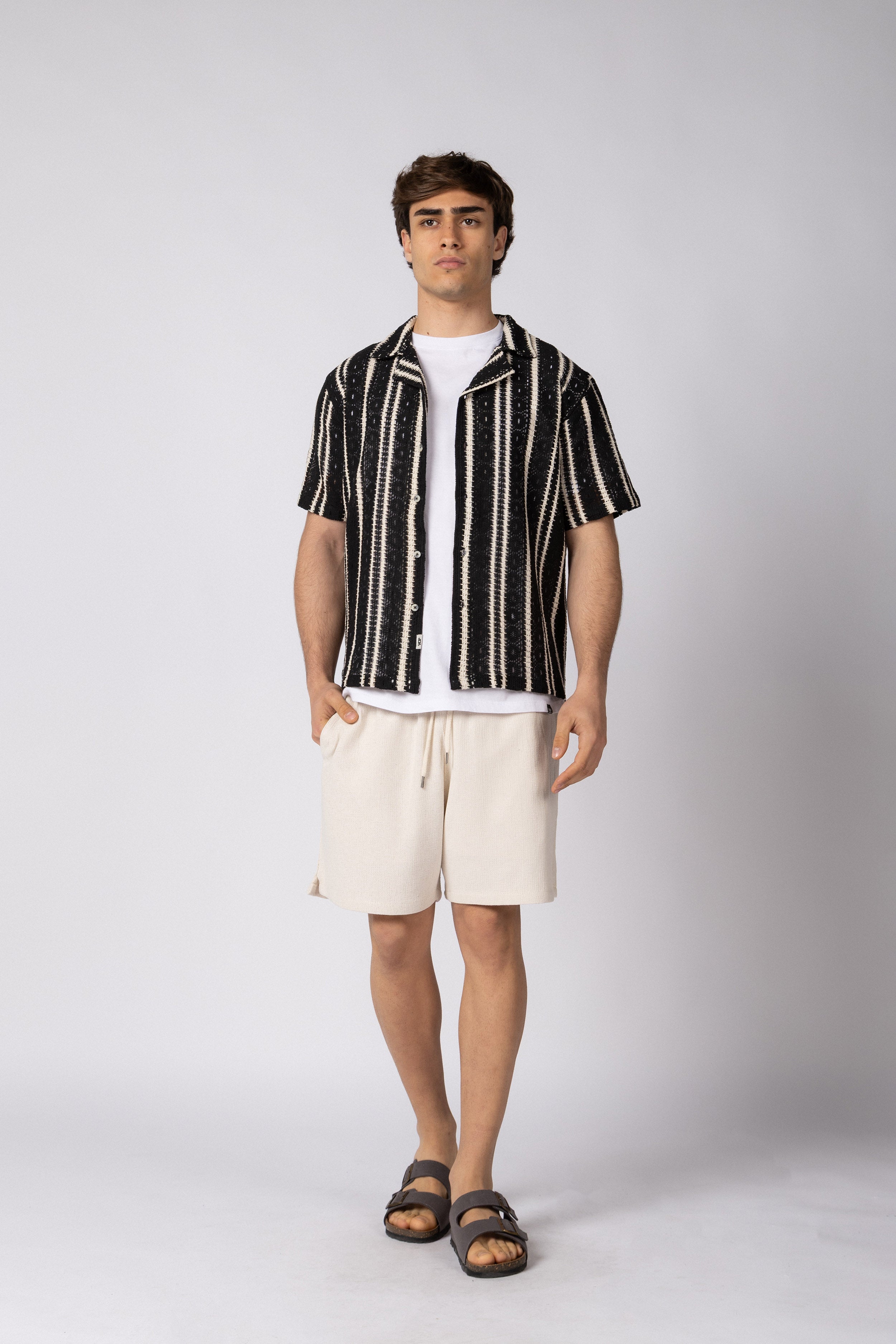 Camisa Manga Corta Crochet Steam Negra