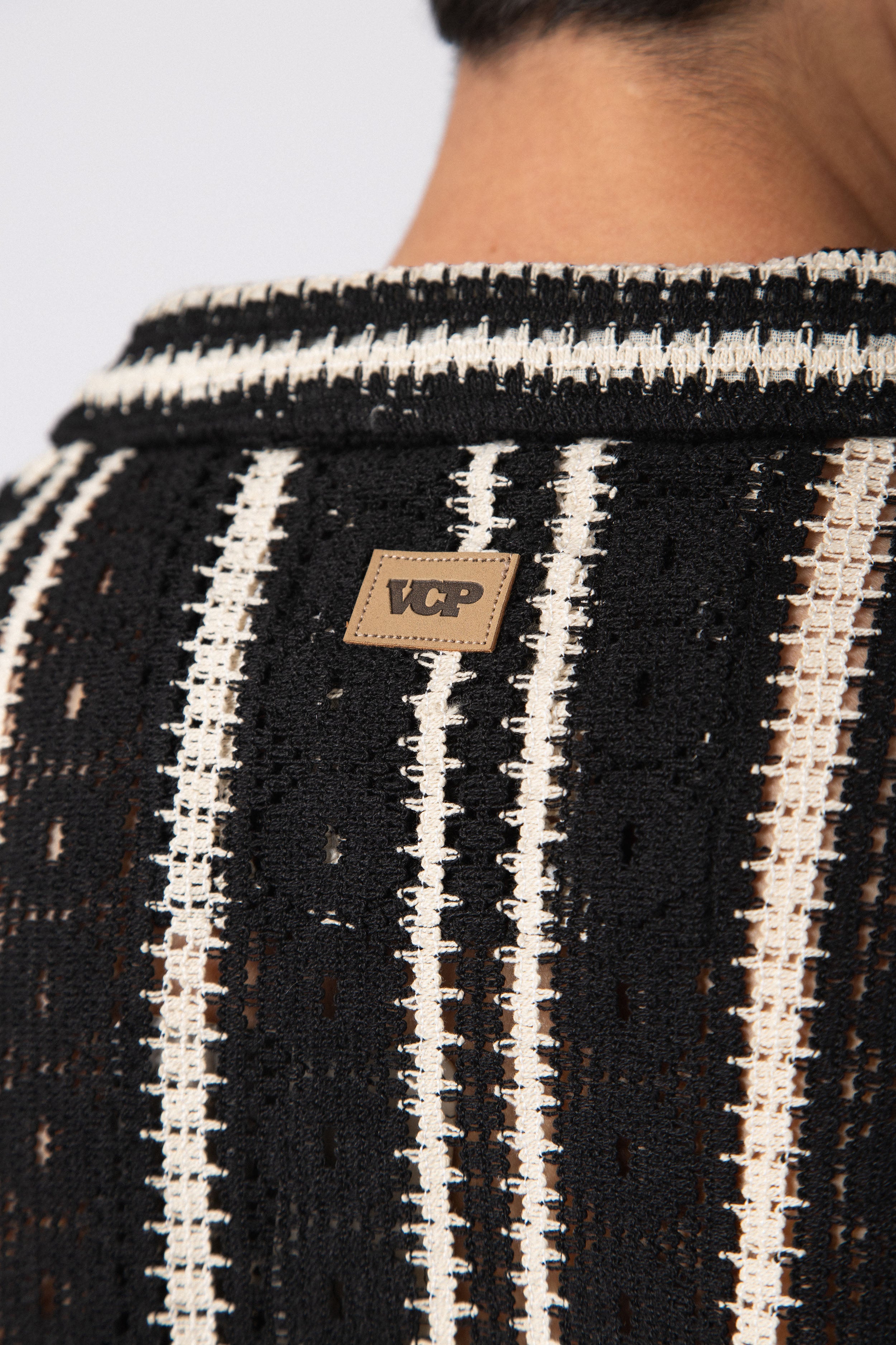 Camisa Manga Corta Crochet Steam Negra