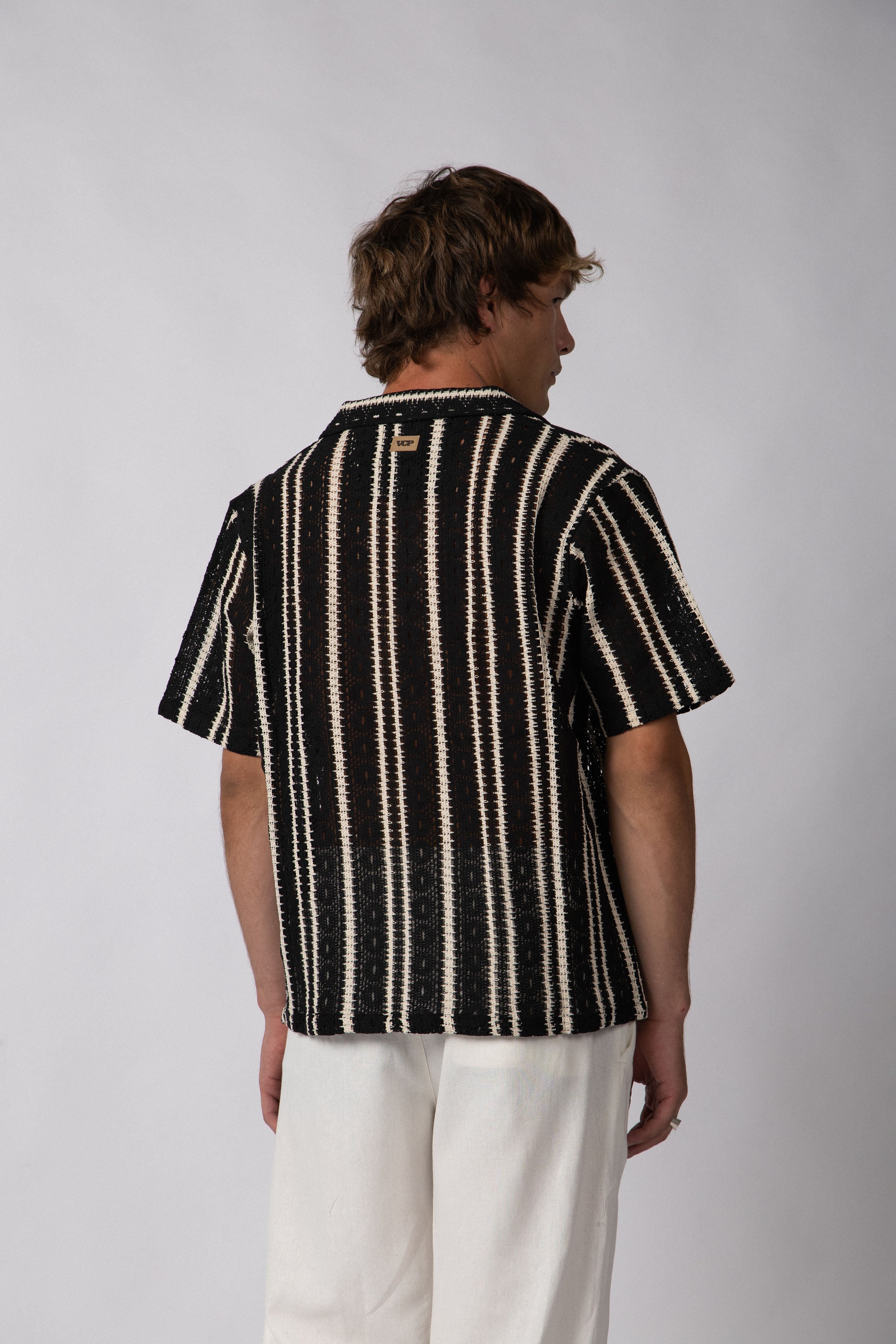 Camisa Manga Corta Crochet Steam Negra