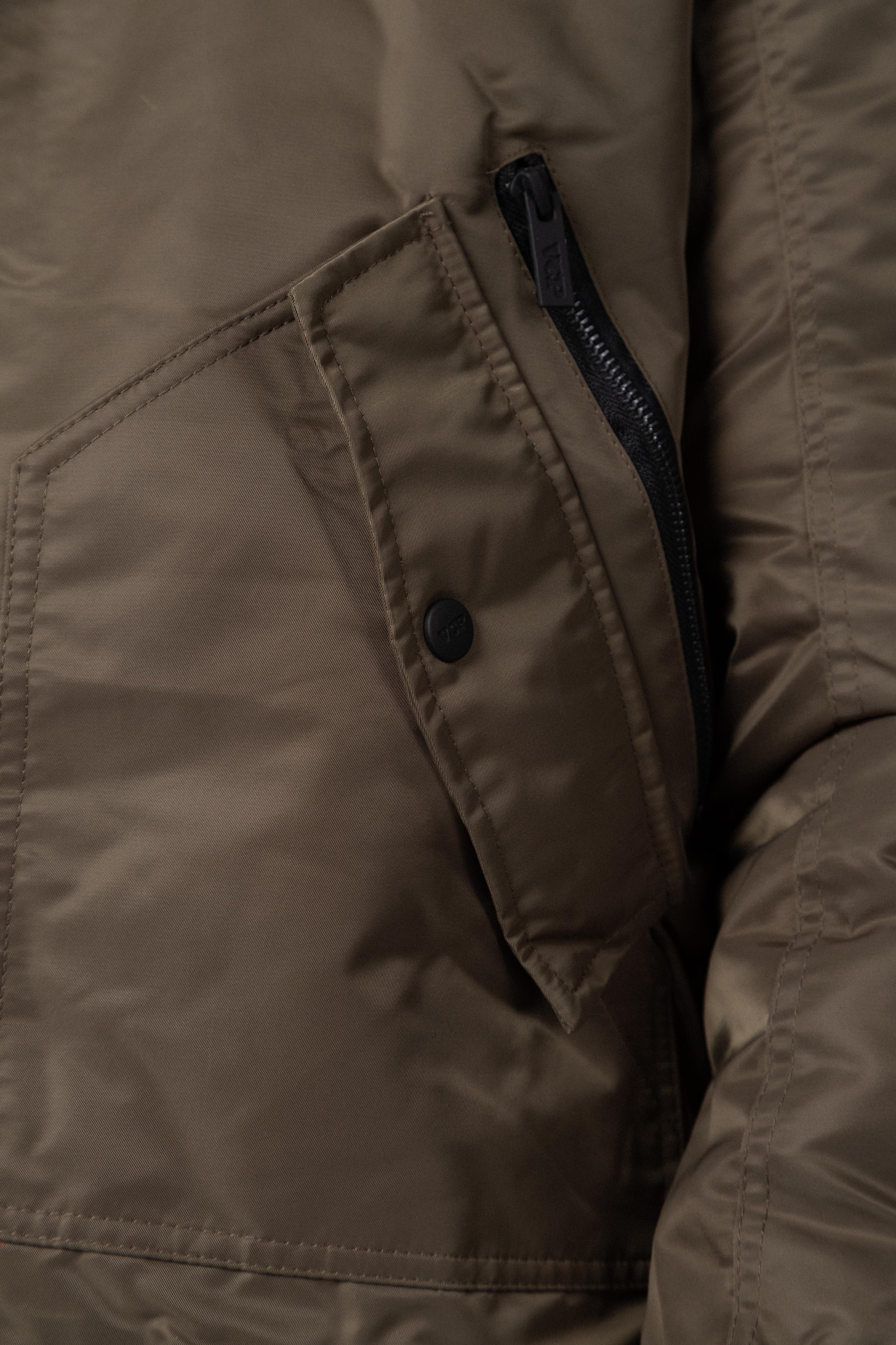 Campera Bomber Eldrick Militar
