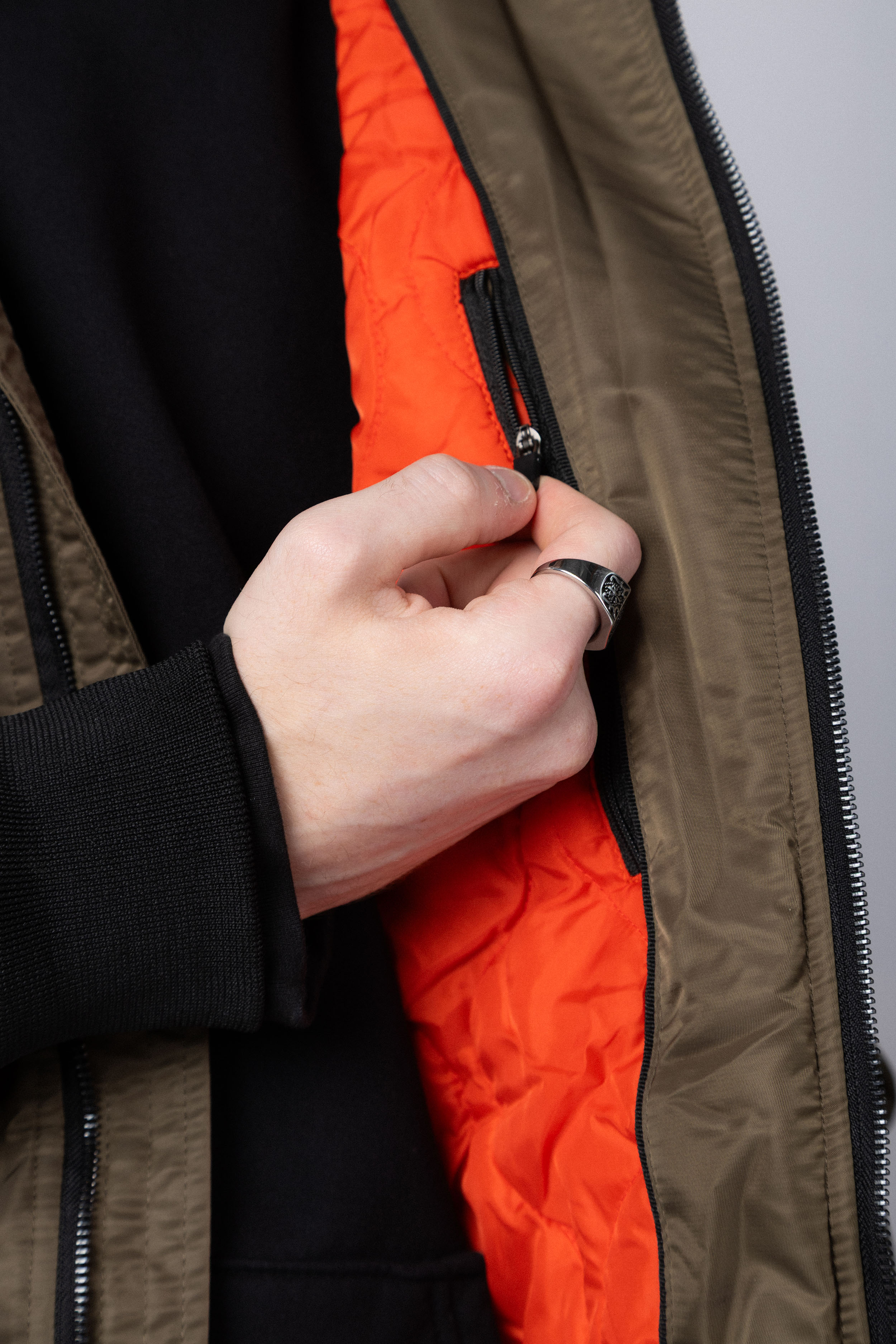 Campera Bomber Eldrick Militar