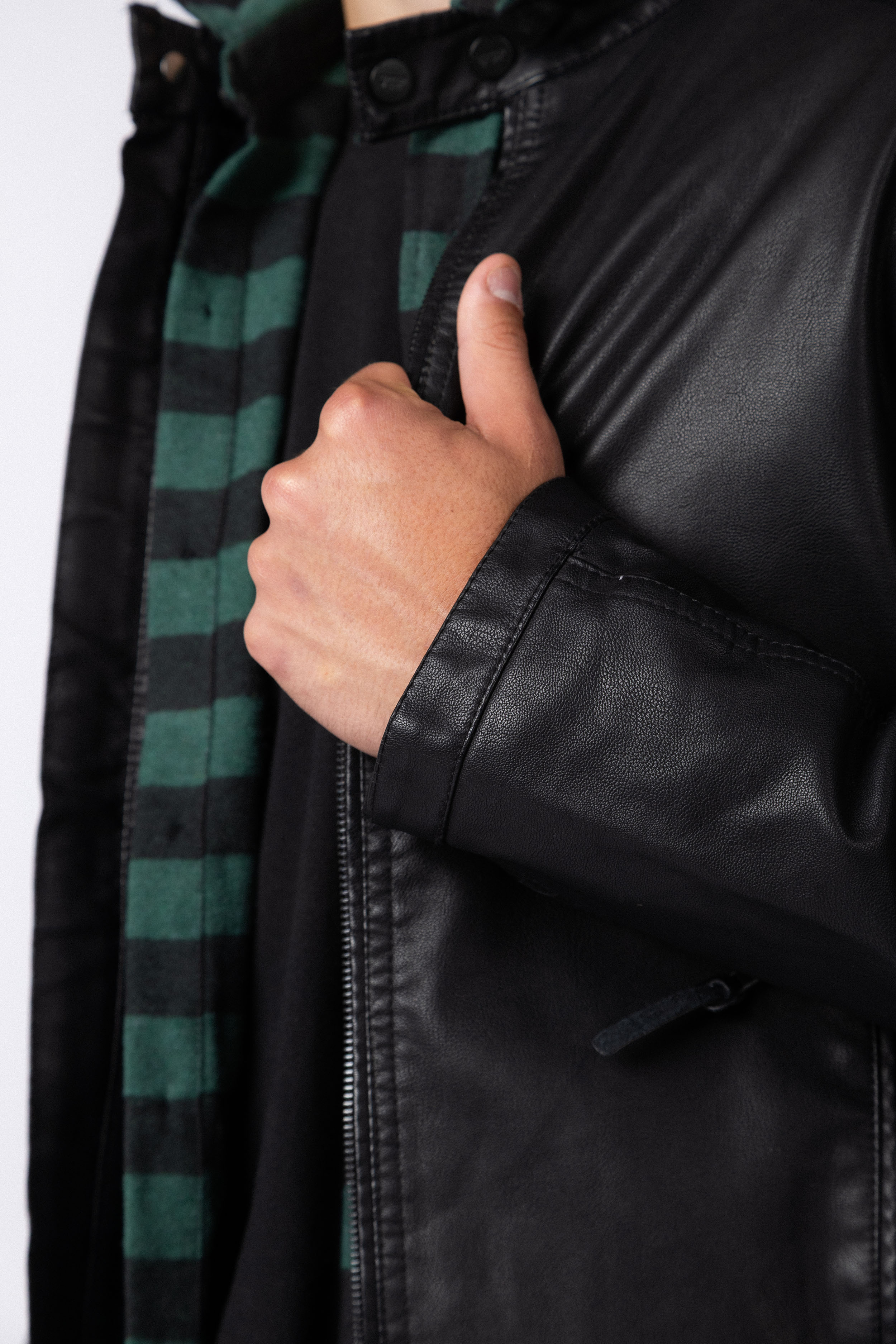 Campera PU Josh Black
