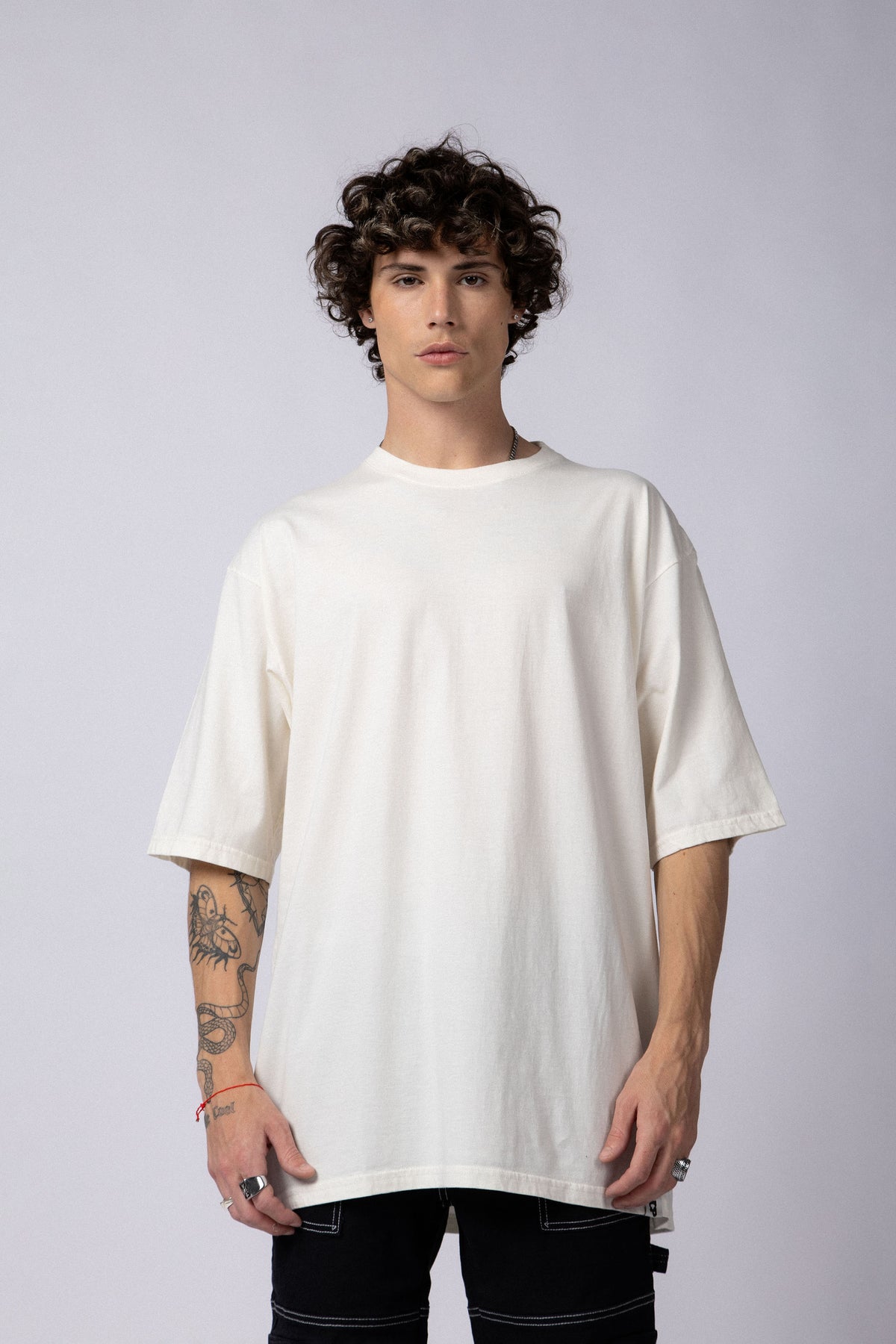 Remera Over Theo Crudo