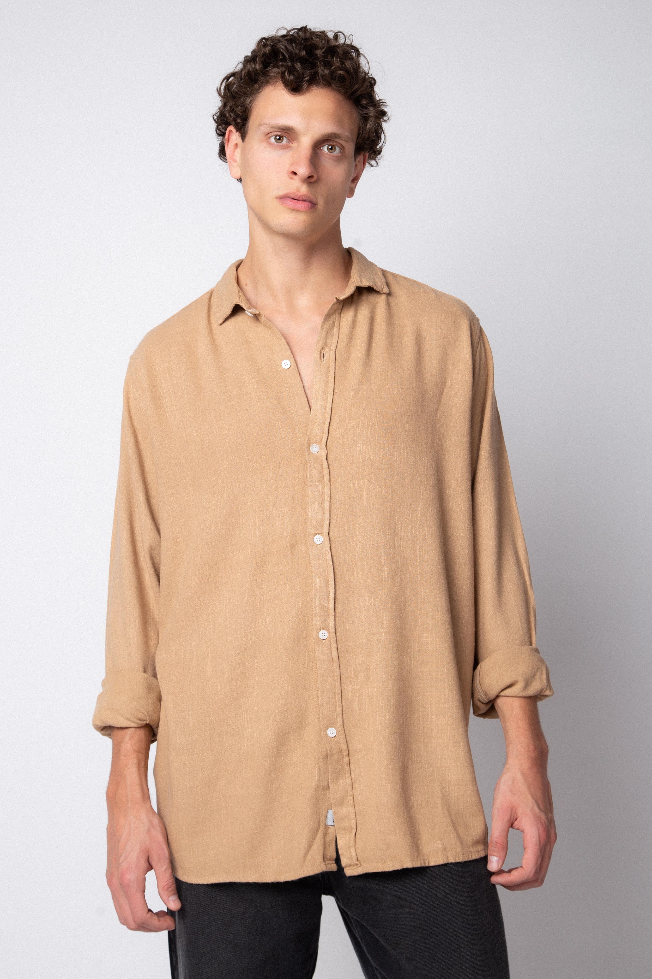 Camisa Manga Larga Lino Grau Camel