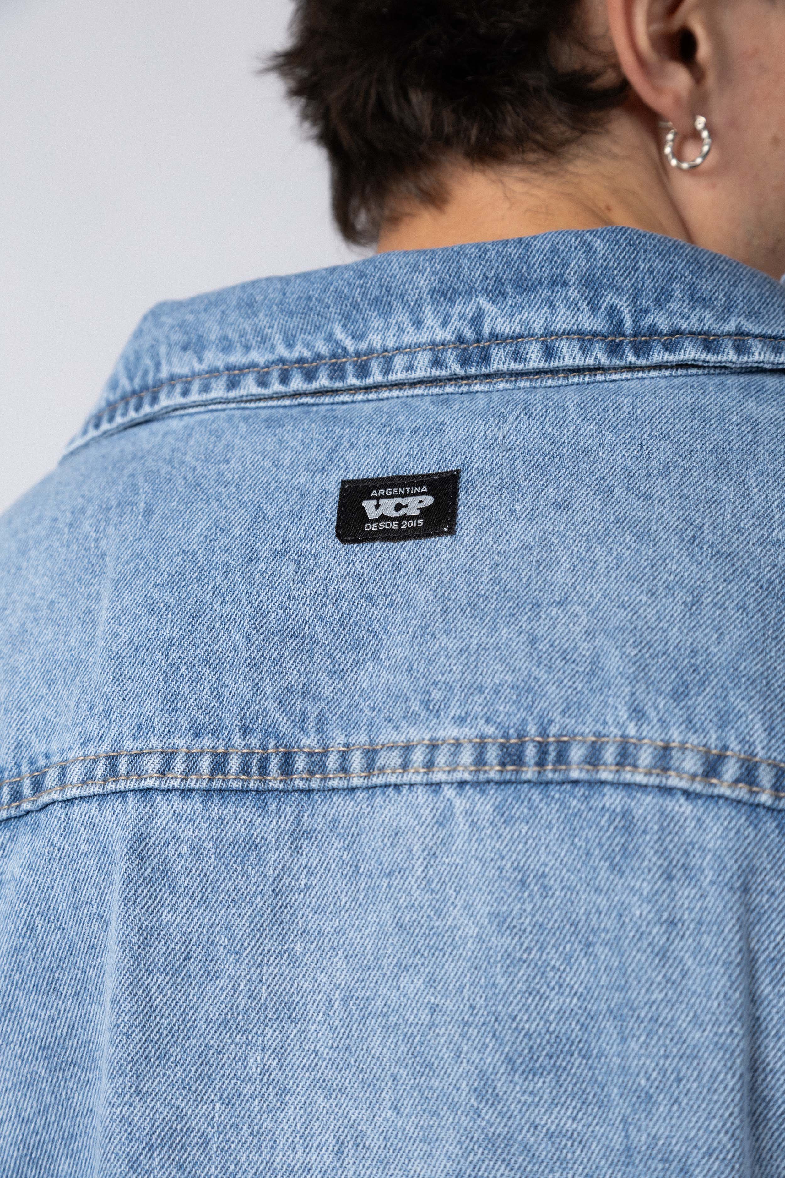 Campera Jean Cowens Tears Celeste