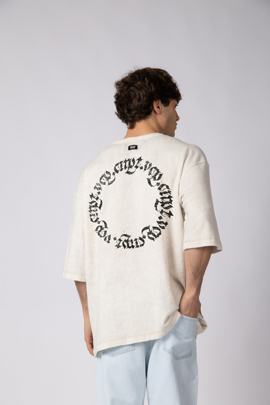 Remera Over Ika Cipher Arena