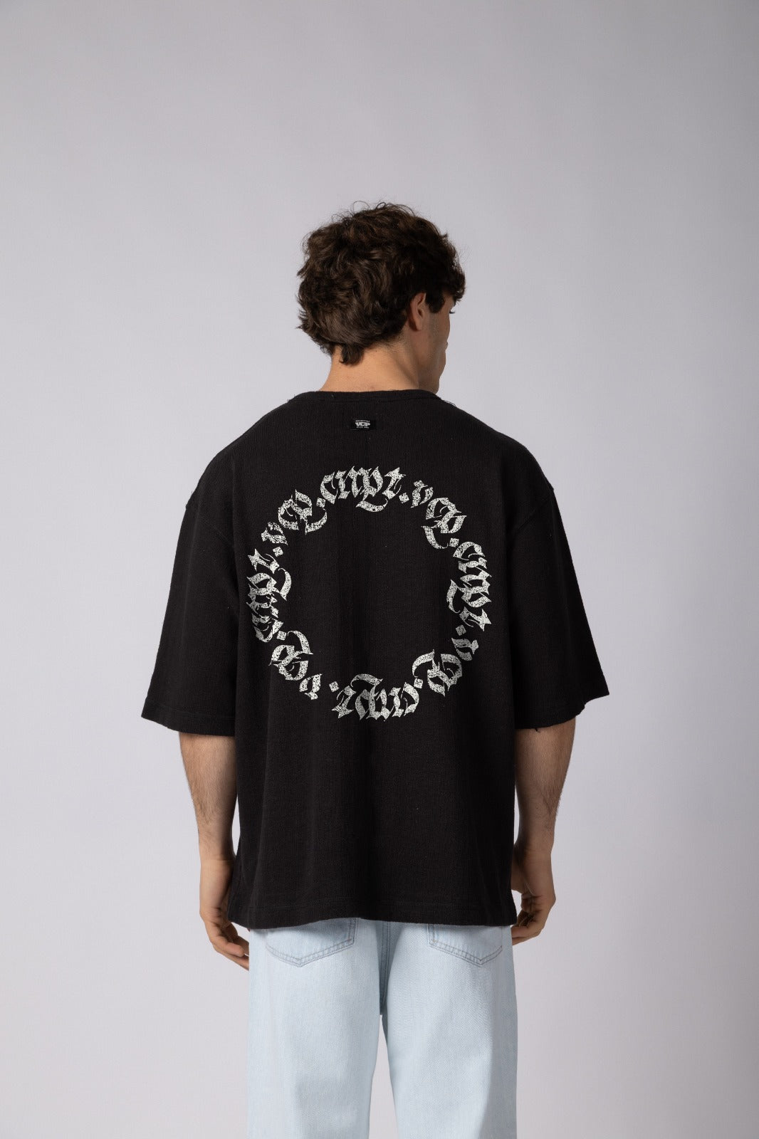 Remera Over Ika Cipher Negra