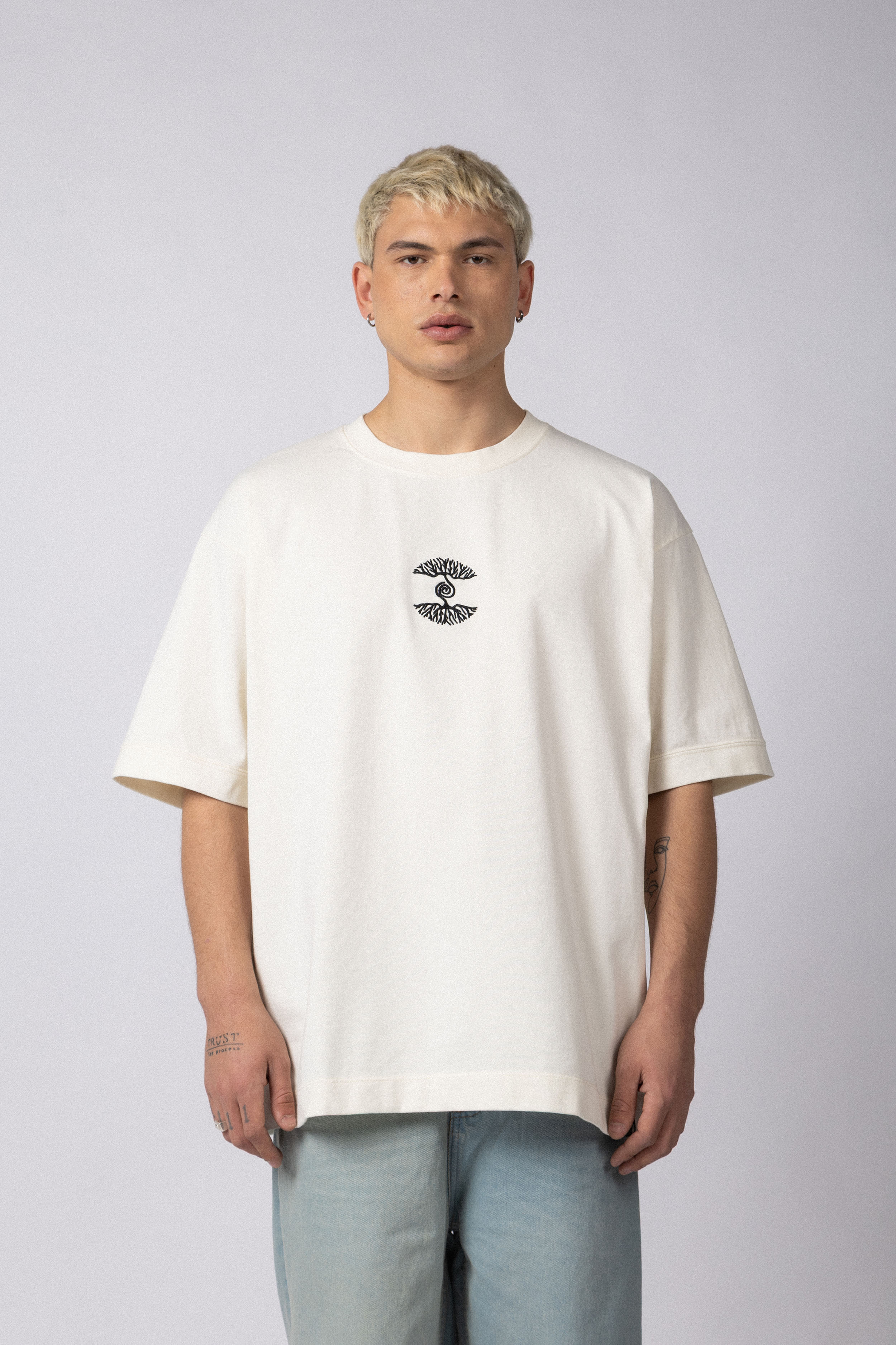 Remera Over GR Connect Crudo