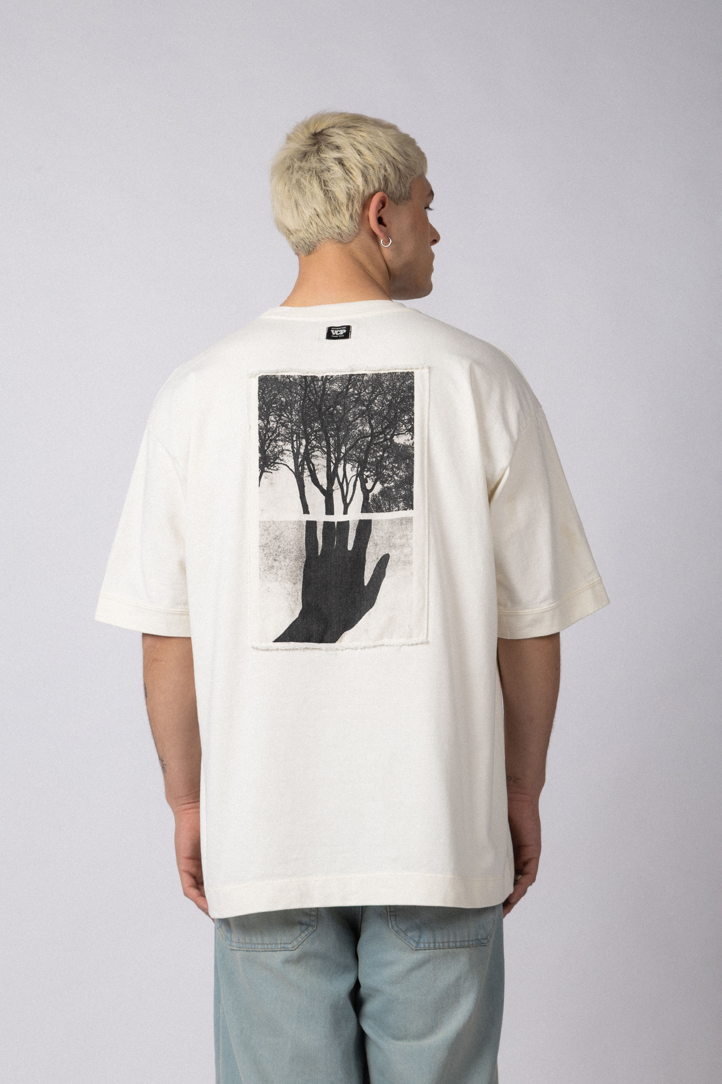 Remera Over GR Connect Crudo