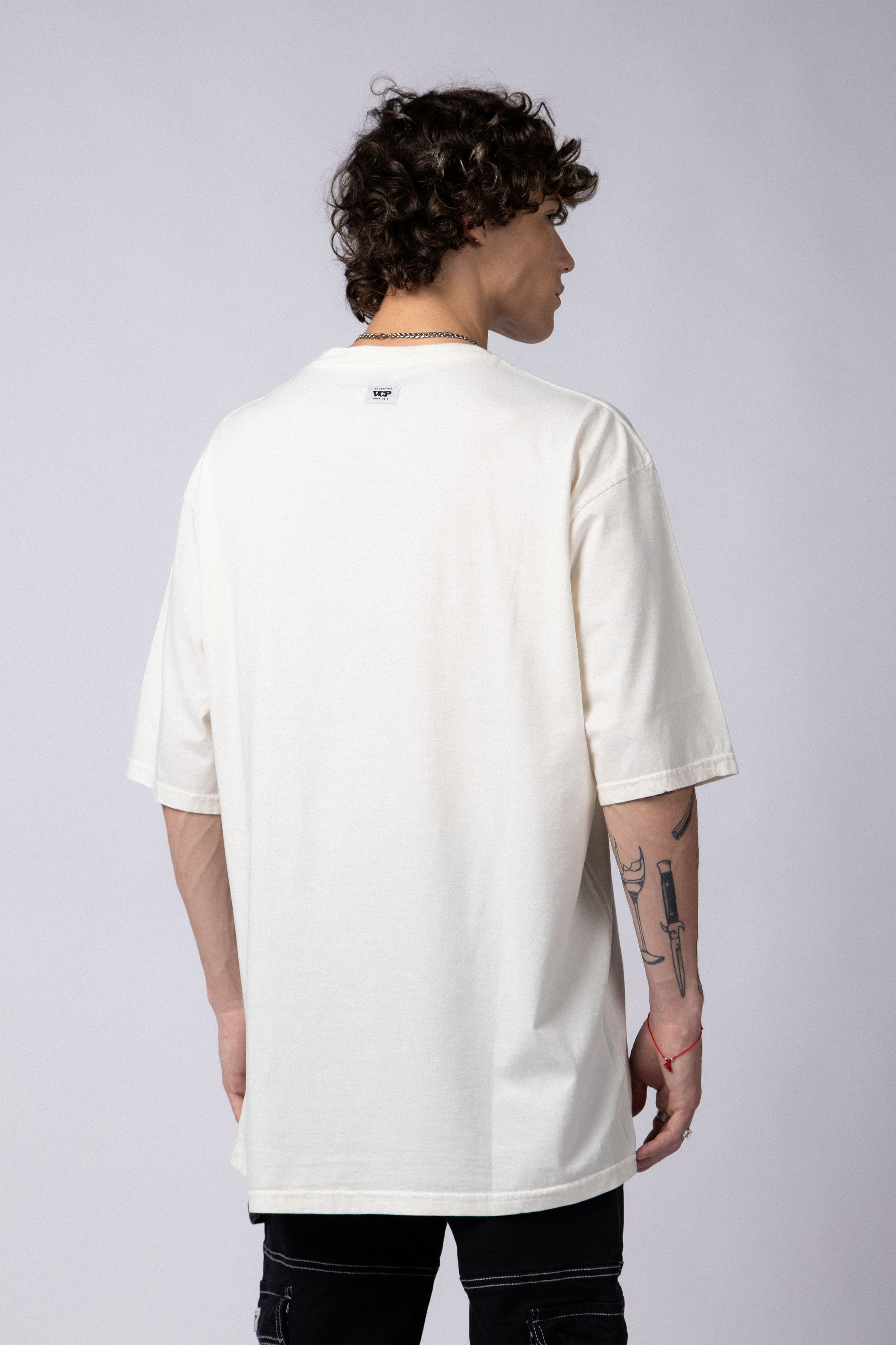 Remera Over Theo Crudo