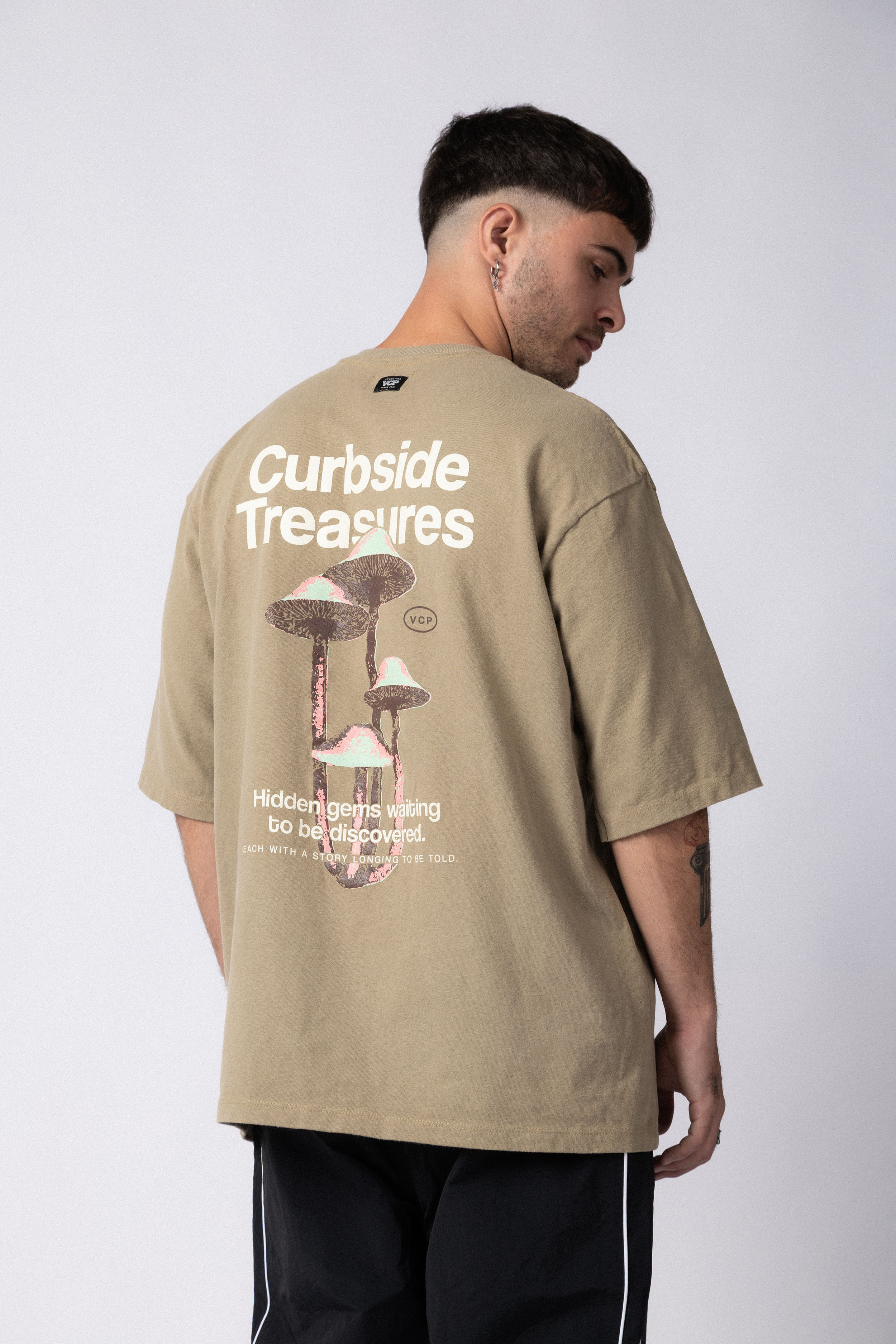 Remera Over Rhy Curbi Beige