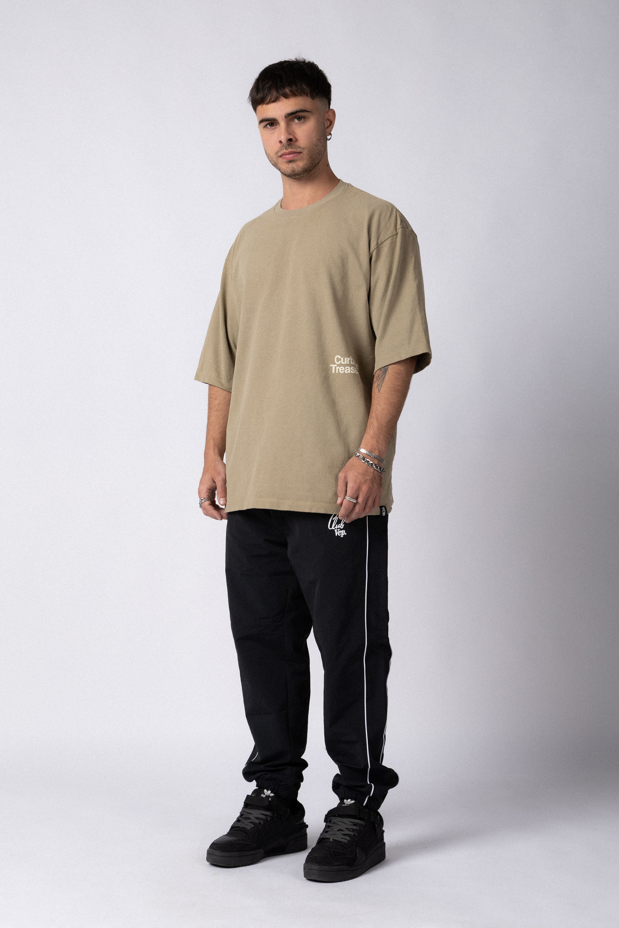 Remera Over Rhy Curbi Beige