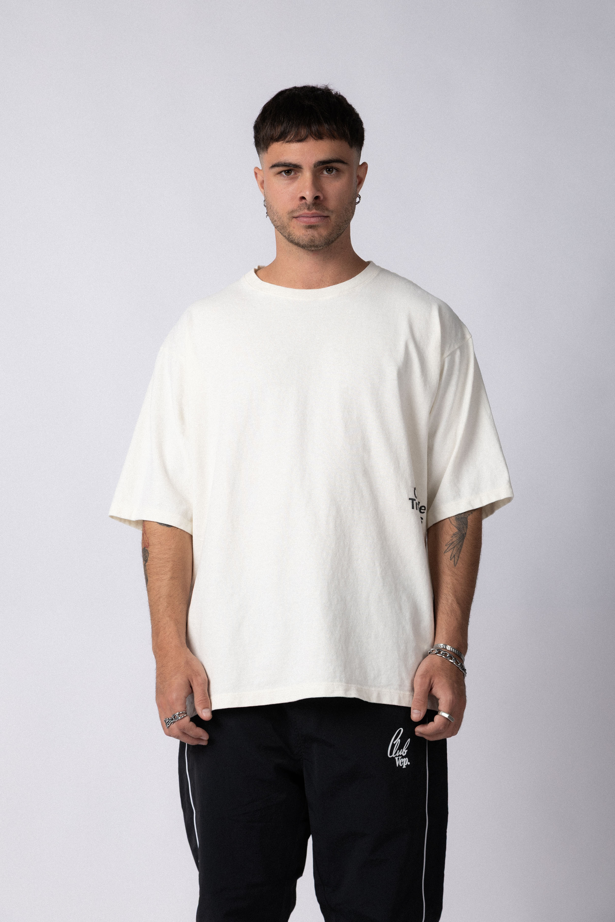 Remera Over Rhy Curbi Crudo