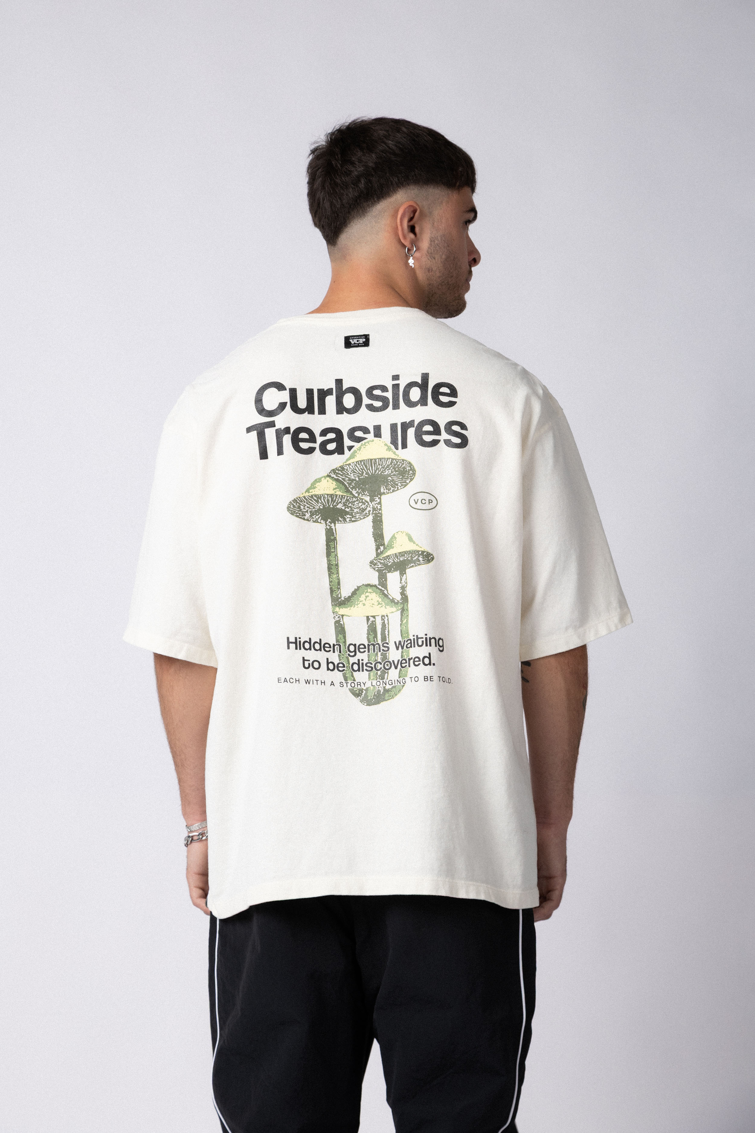 Remera Over Rhy Curbi Crudo