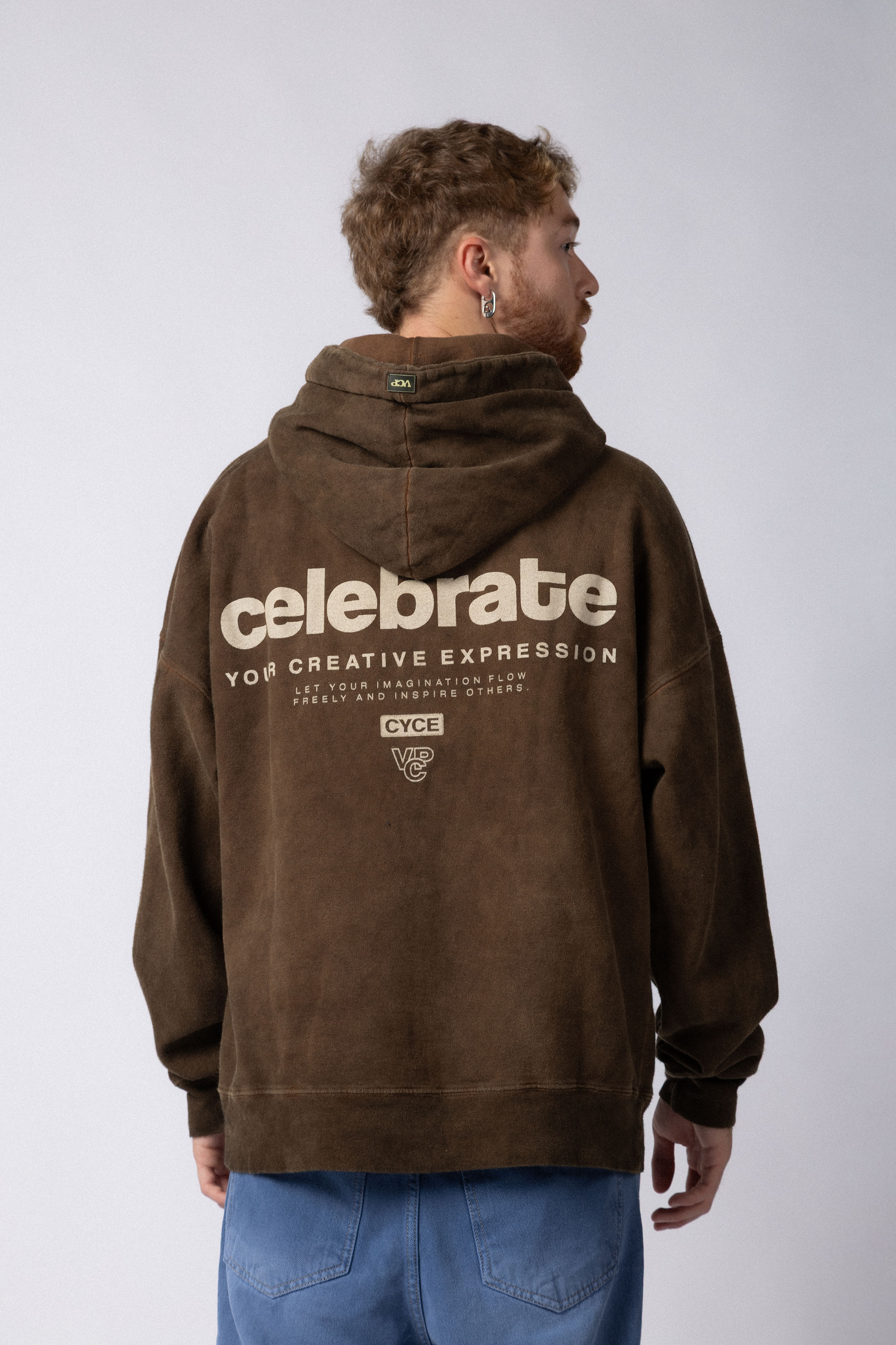 Buzo Canguro Over Jax Cyce Choco