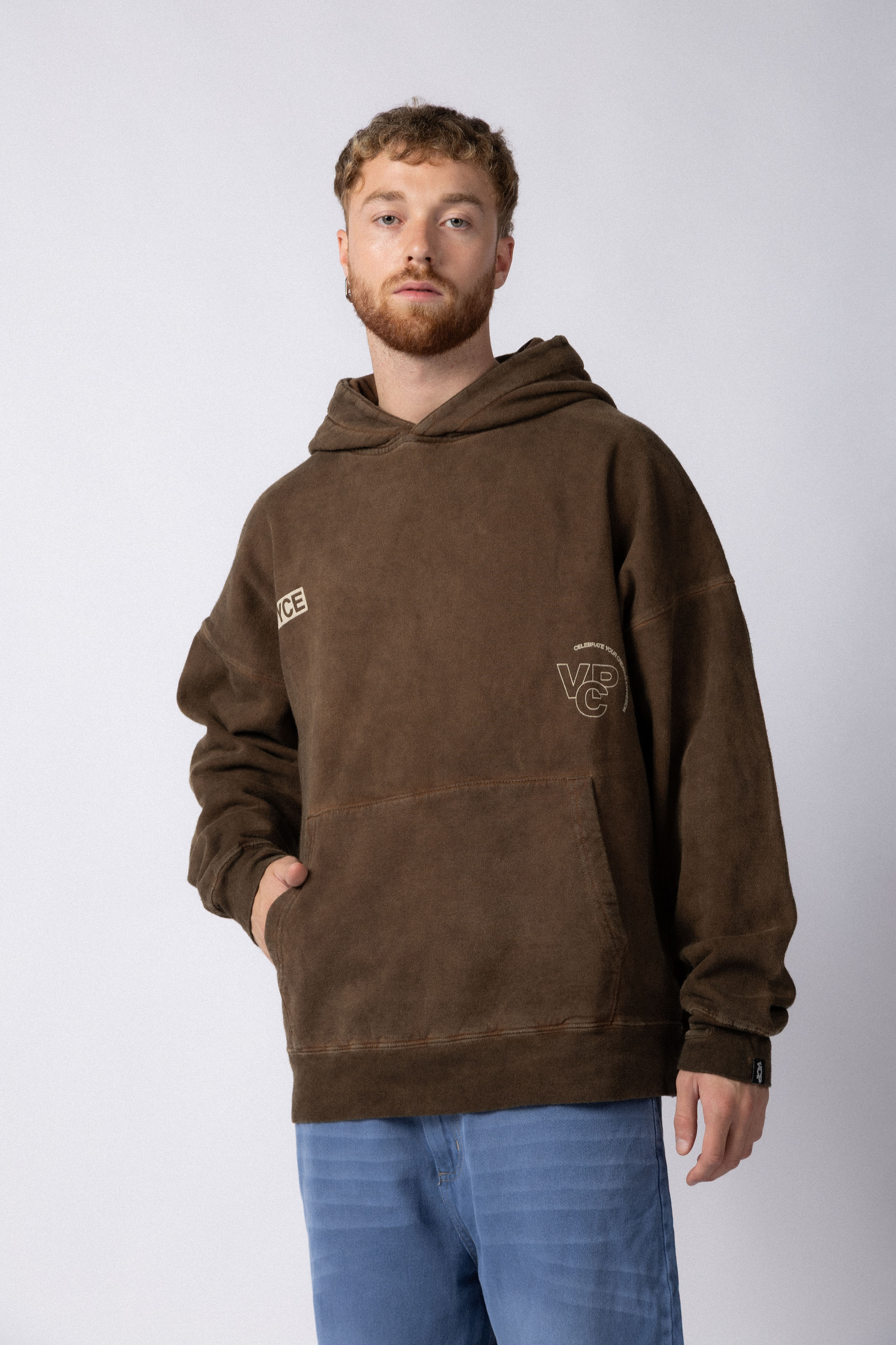 Buzo Canguro Over Jax Cyce Choco