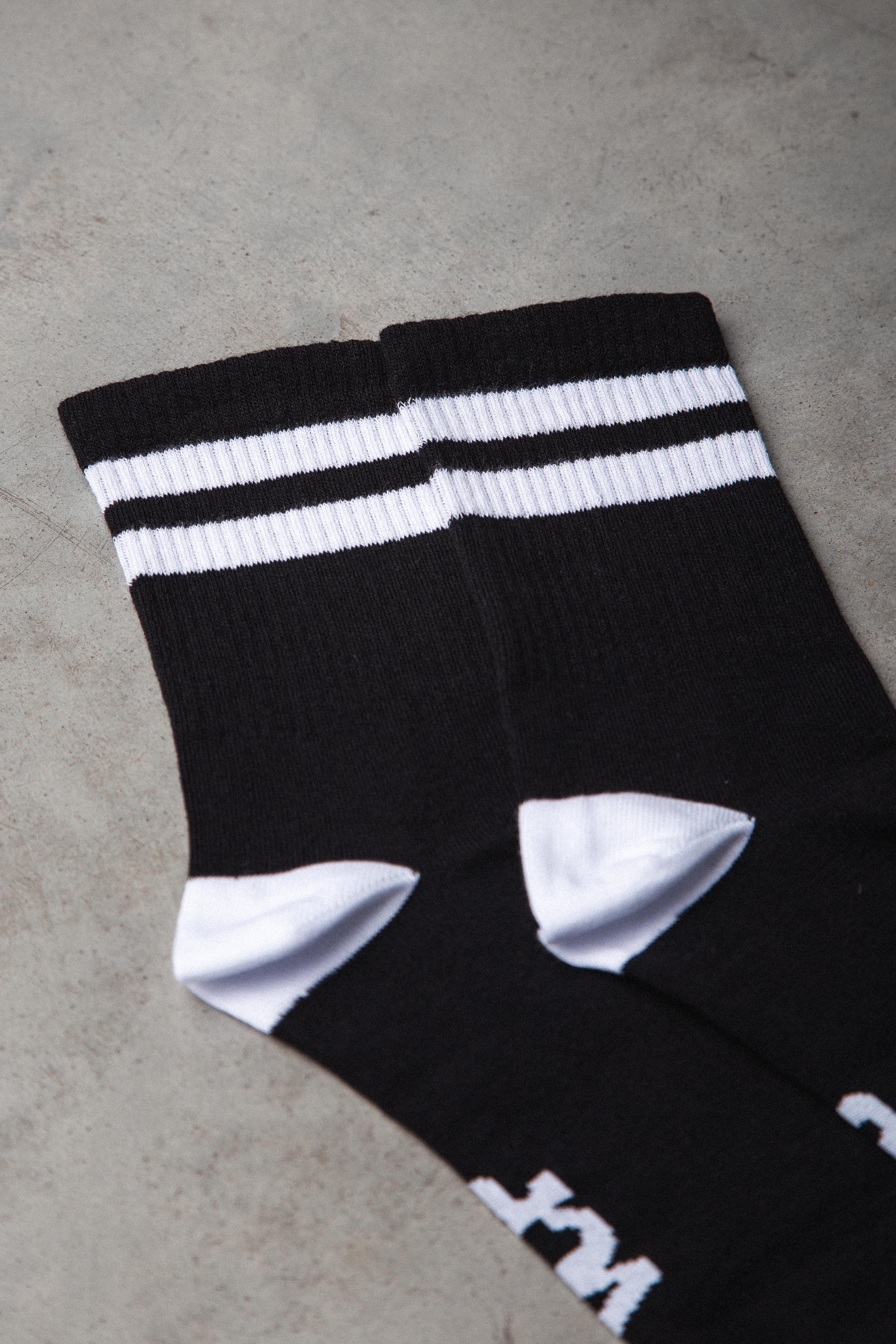 Medias Dep Negra R/ Blanca