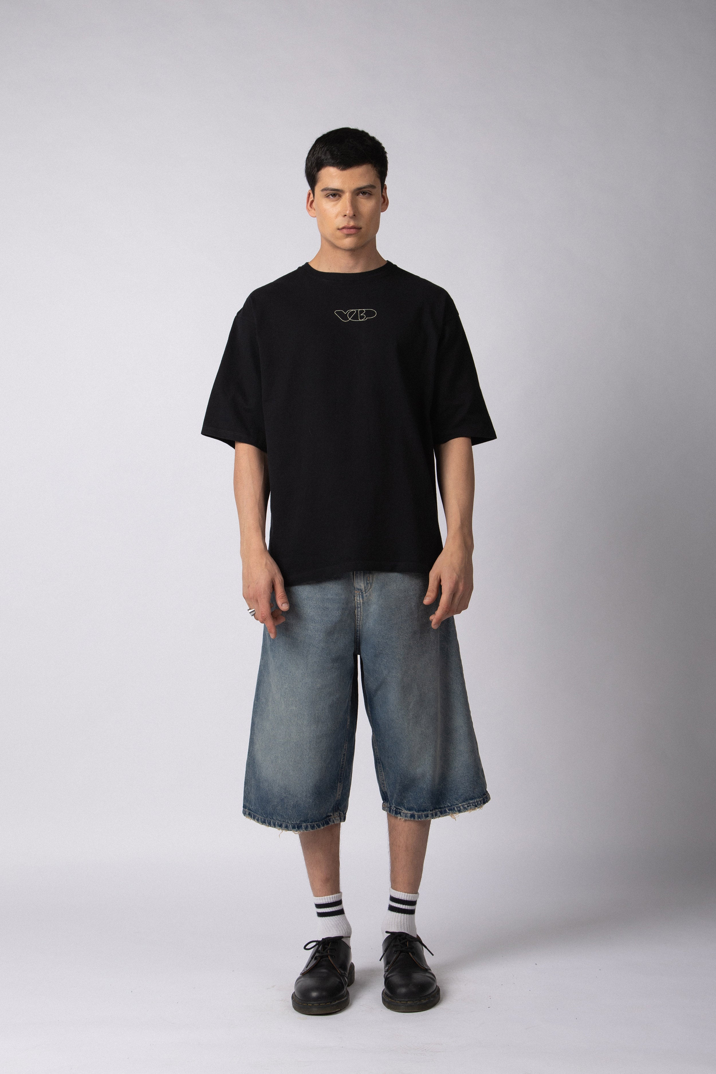 Remera Over Rhy Design Negra