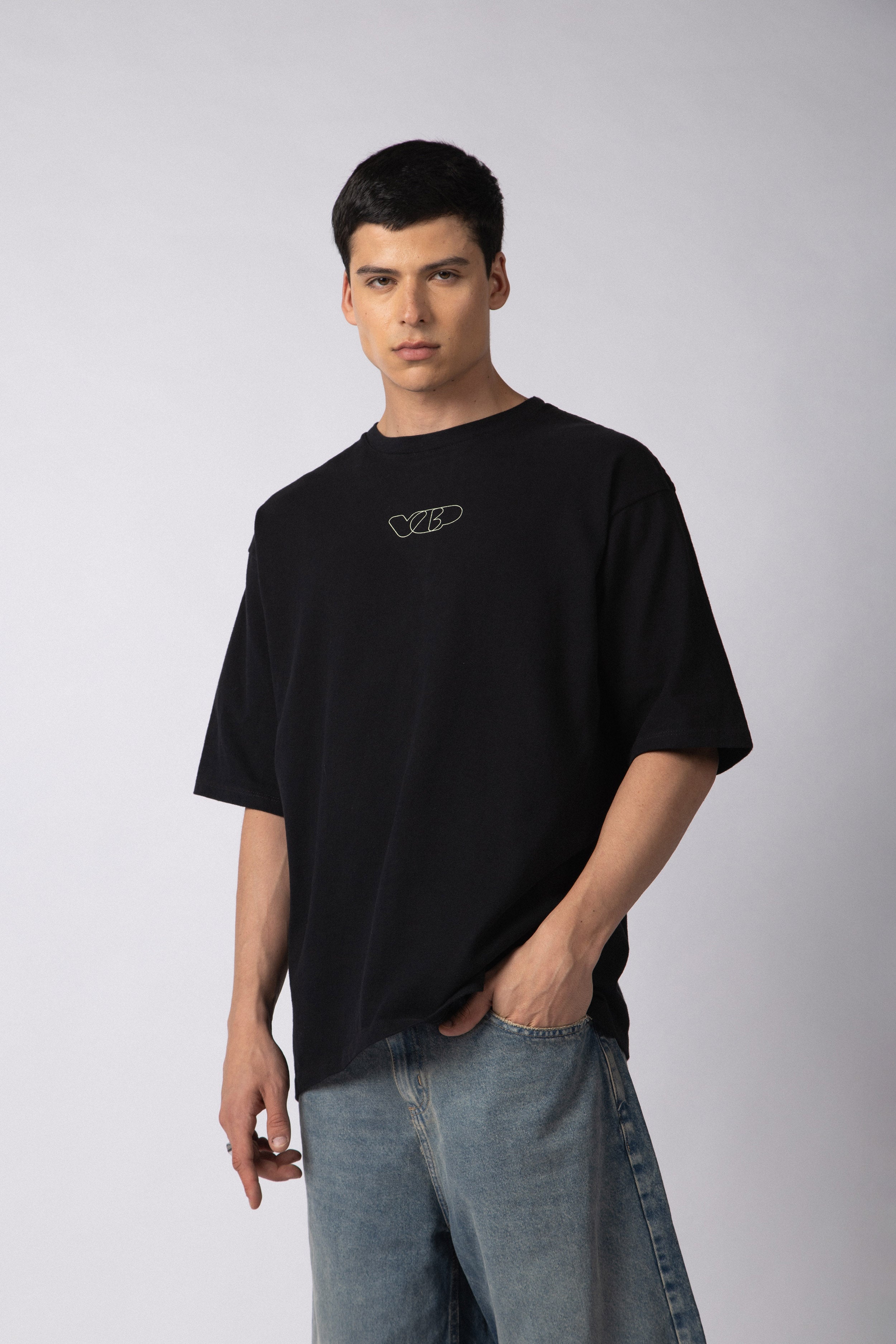 Remera Over Rhy Design Negra