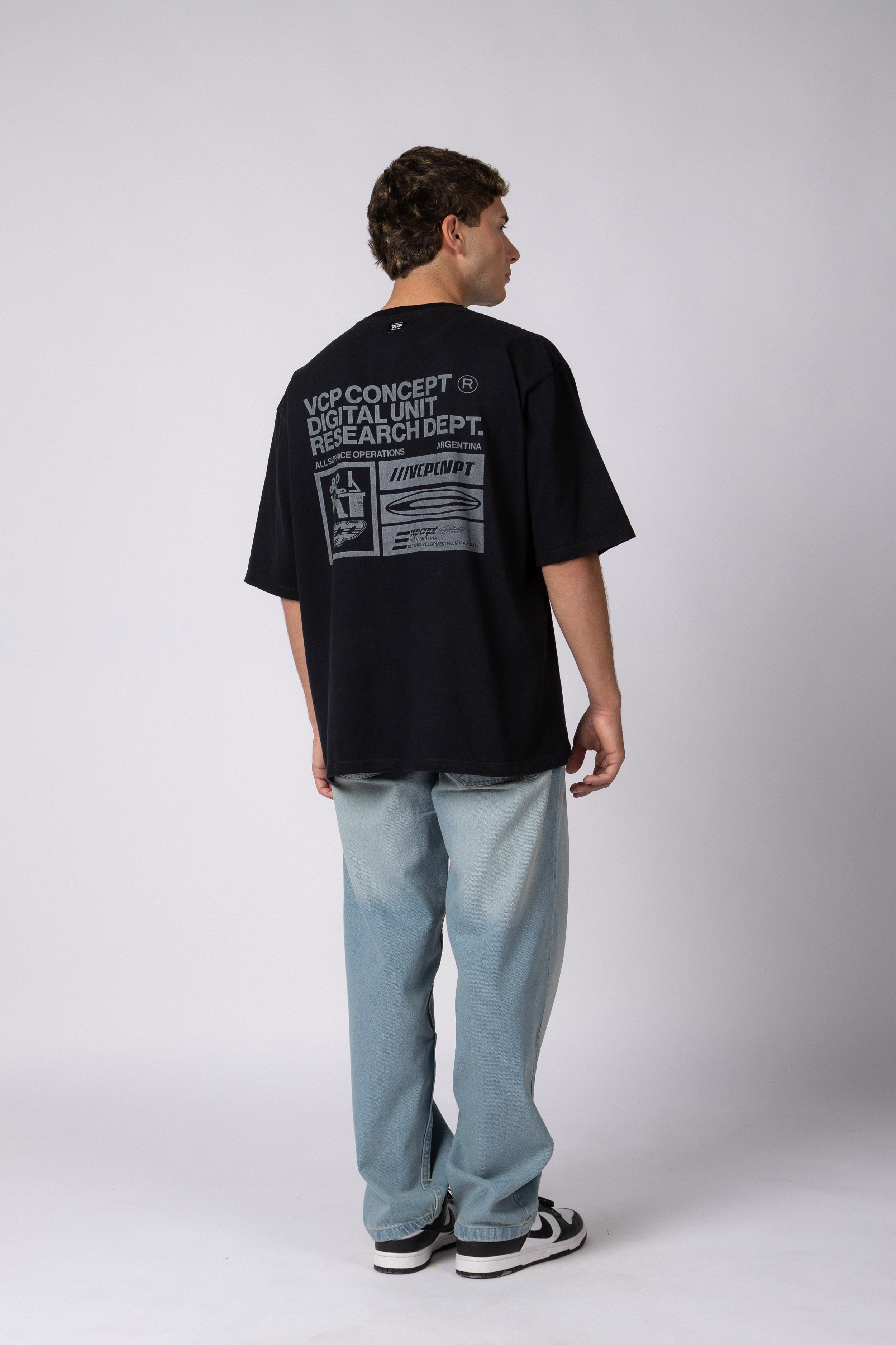Remera Over Rhy Digital Negra