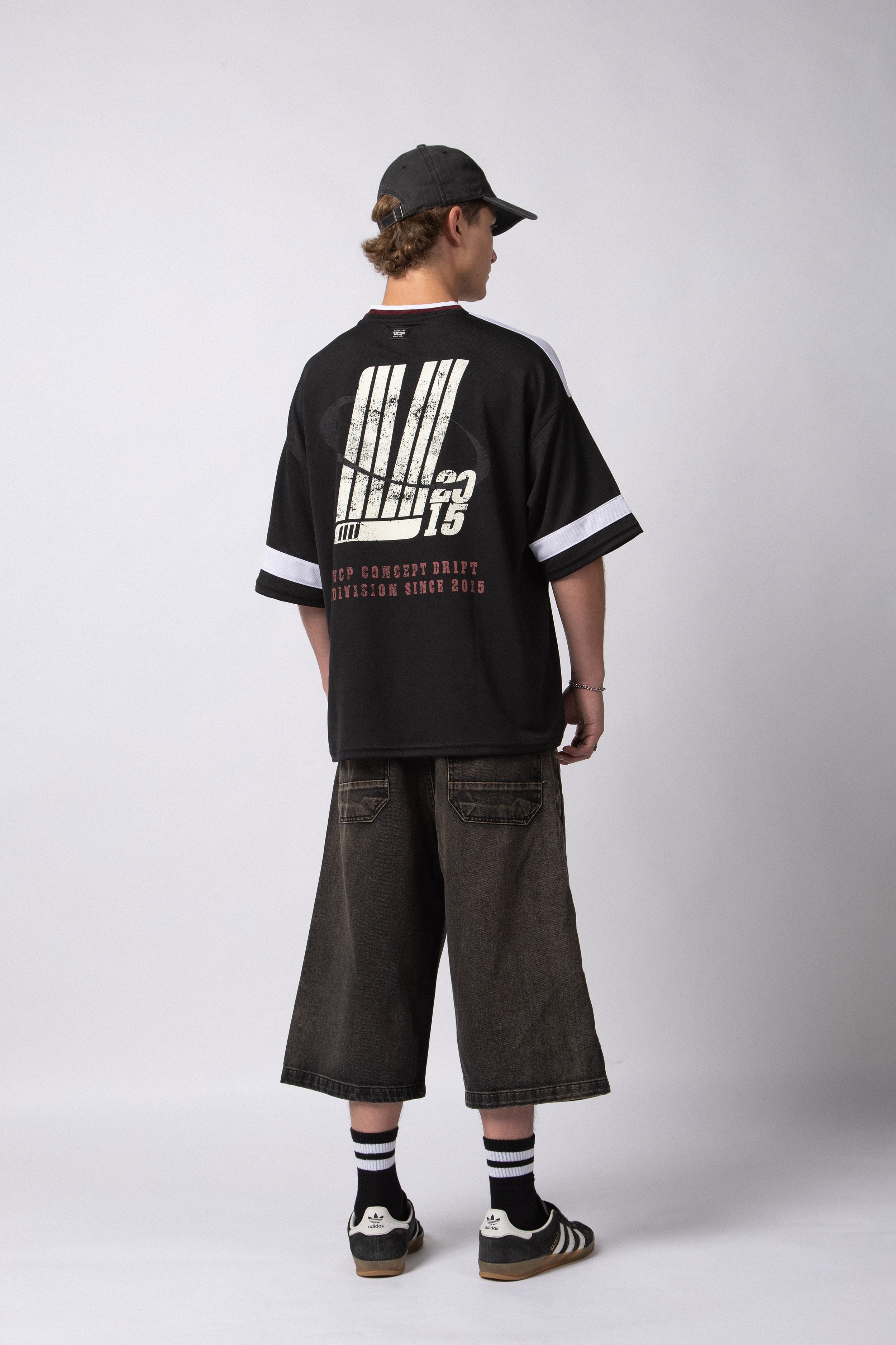 Camiseta AMR Division