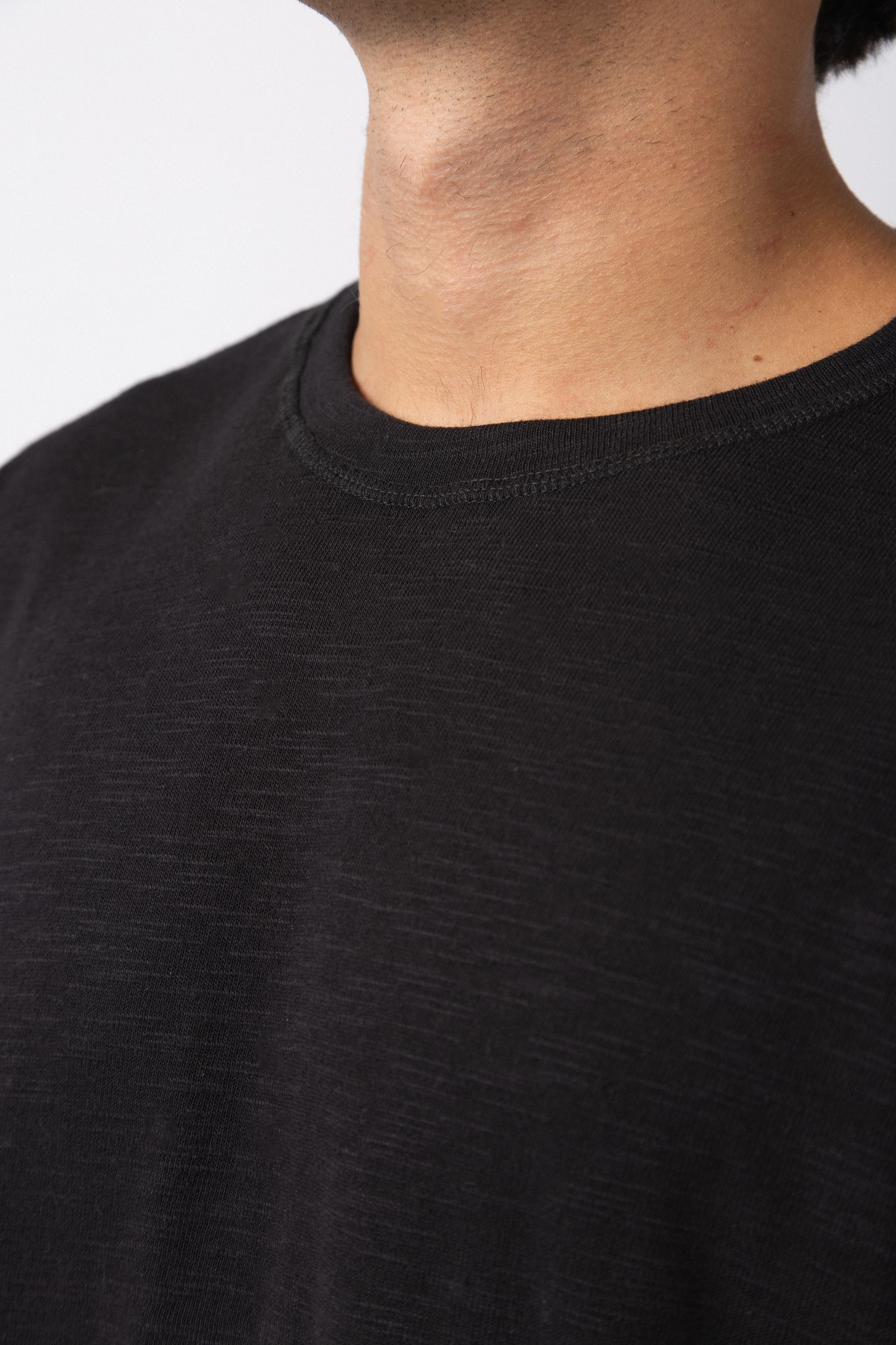 Remera Patch Drop Negra