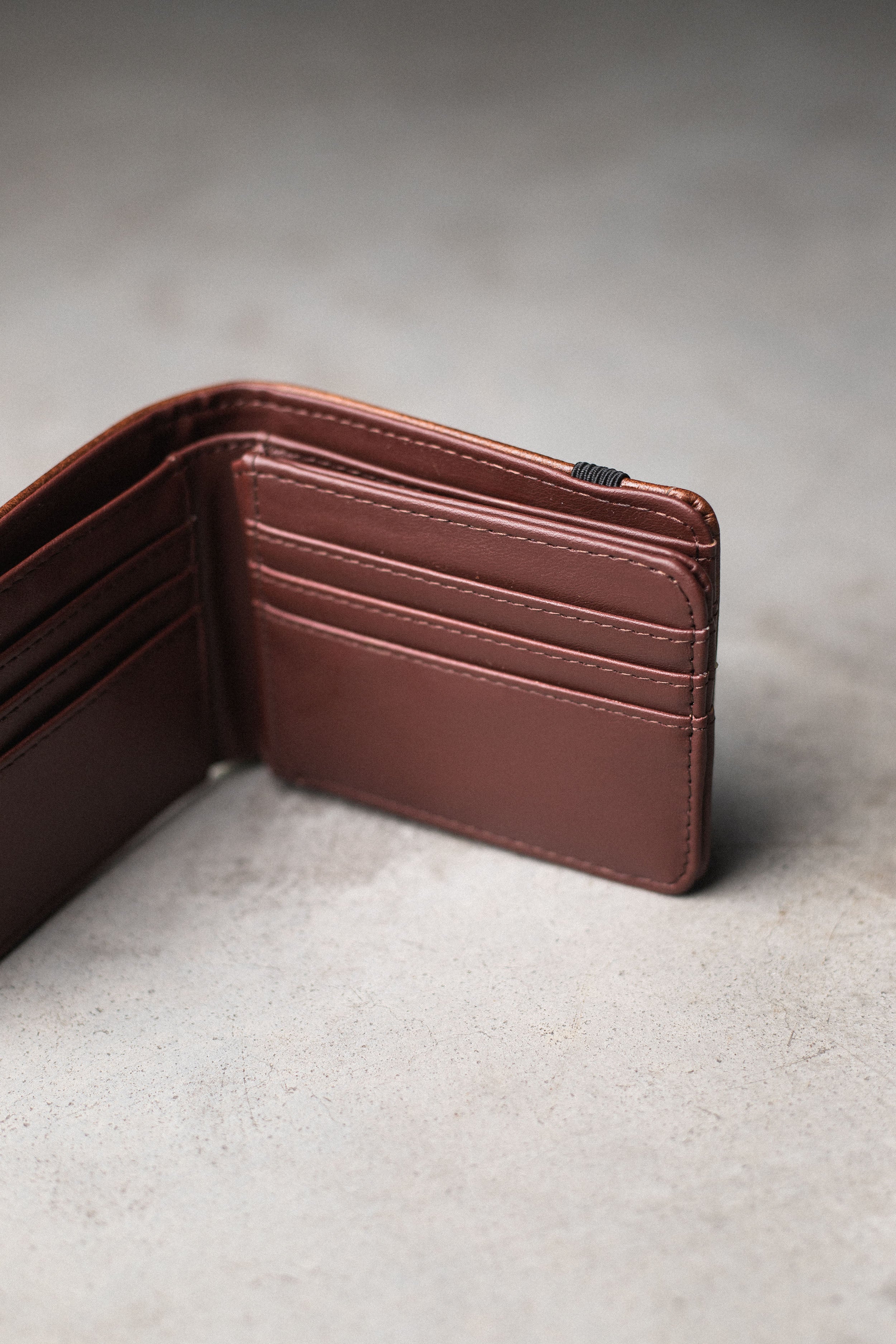 Billetera Eben Marron