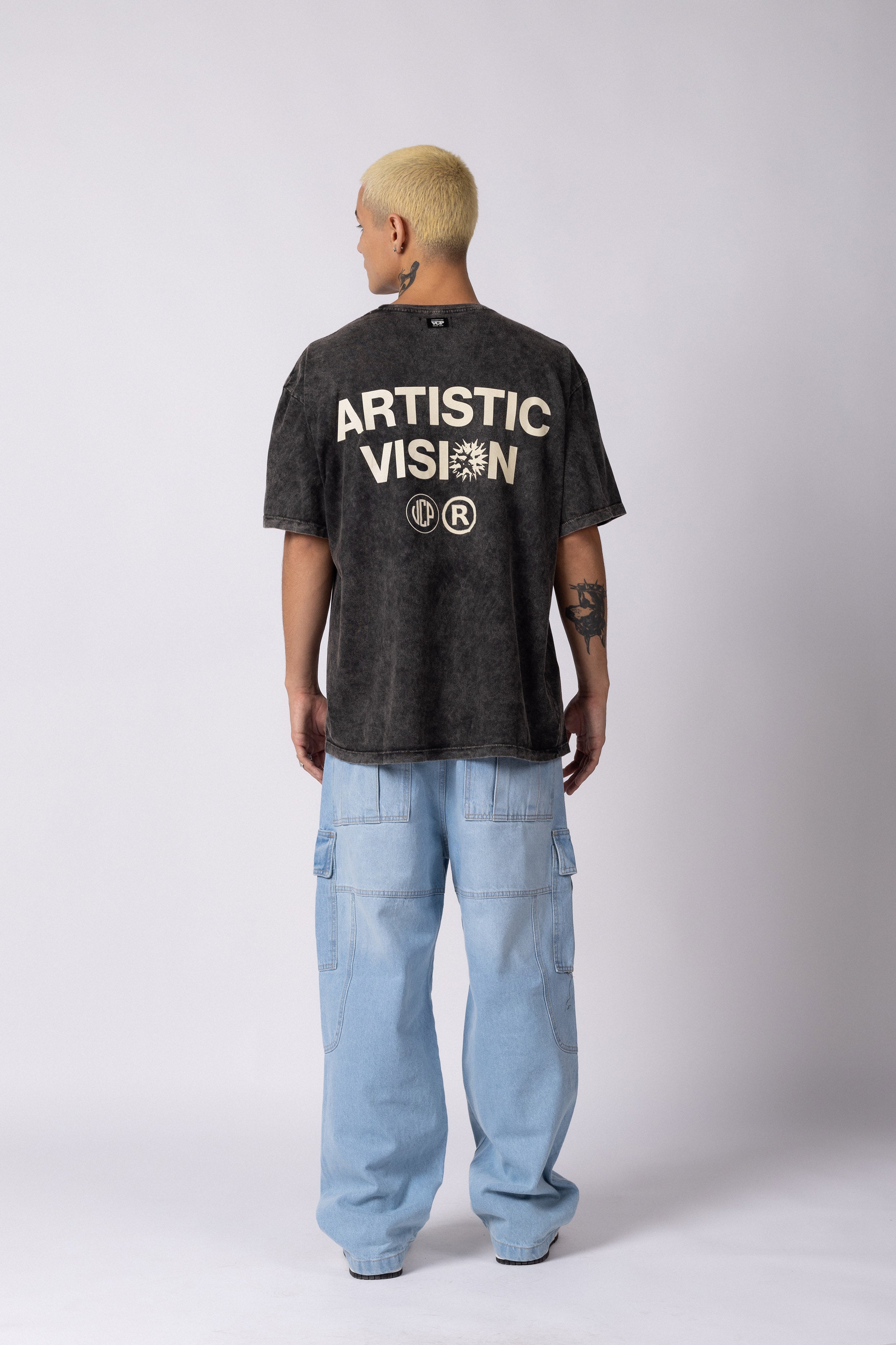 Remera DB Gaze Negra