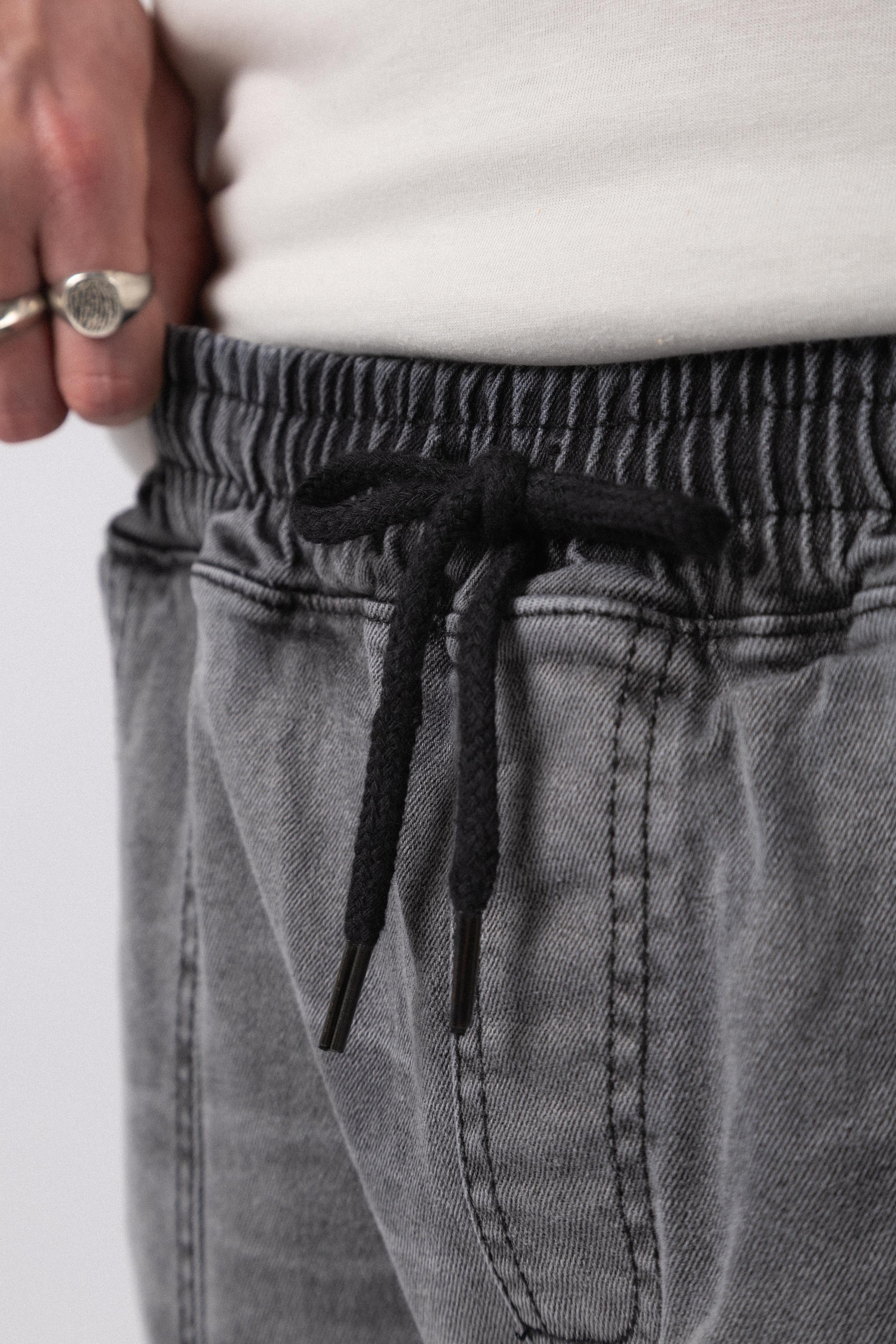 Jogjean Over Marcus Gris