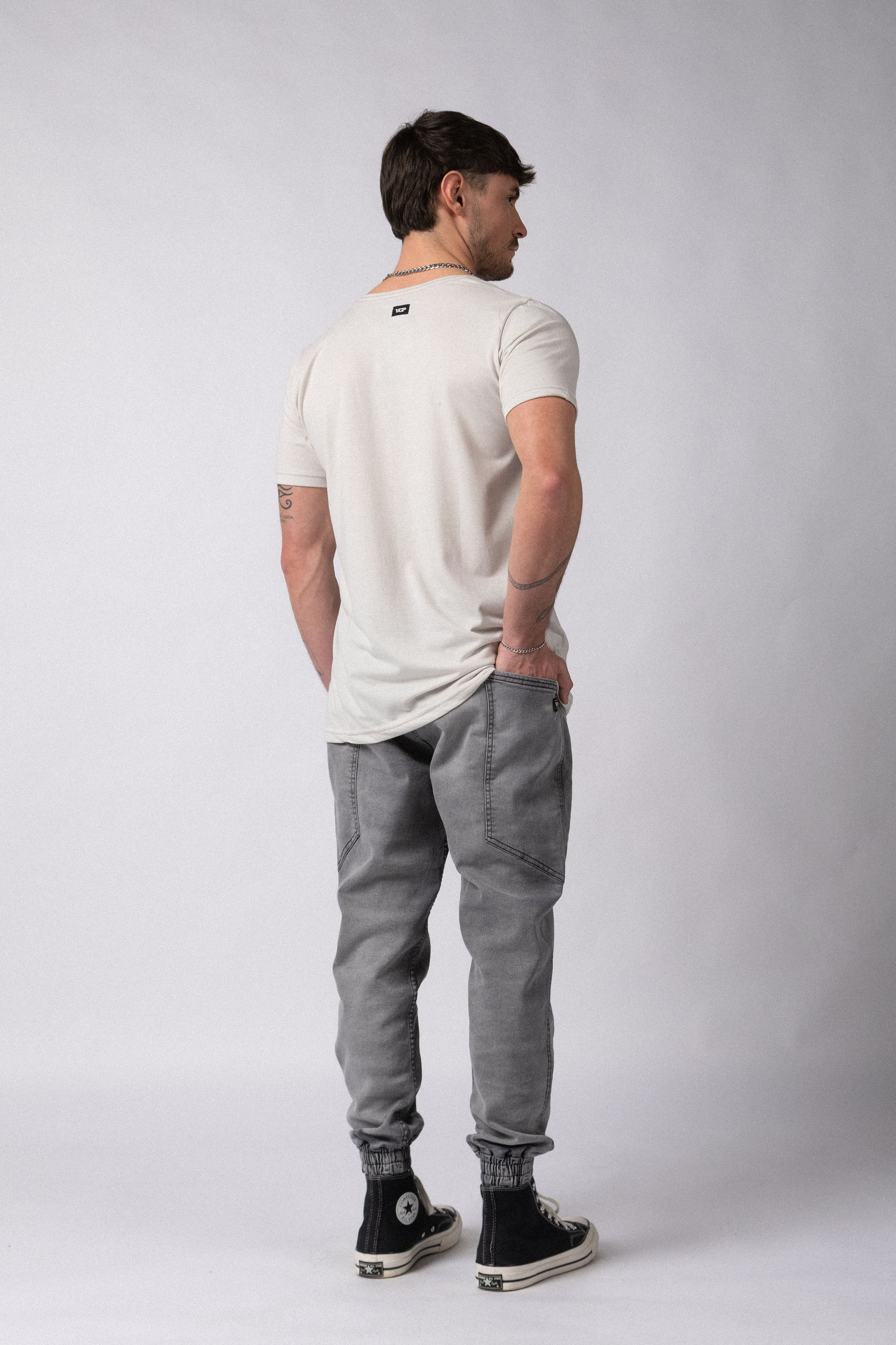 Jogjean Over Marcus Gris