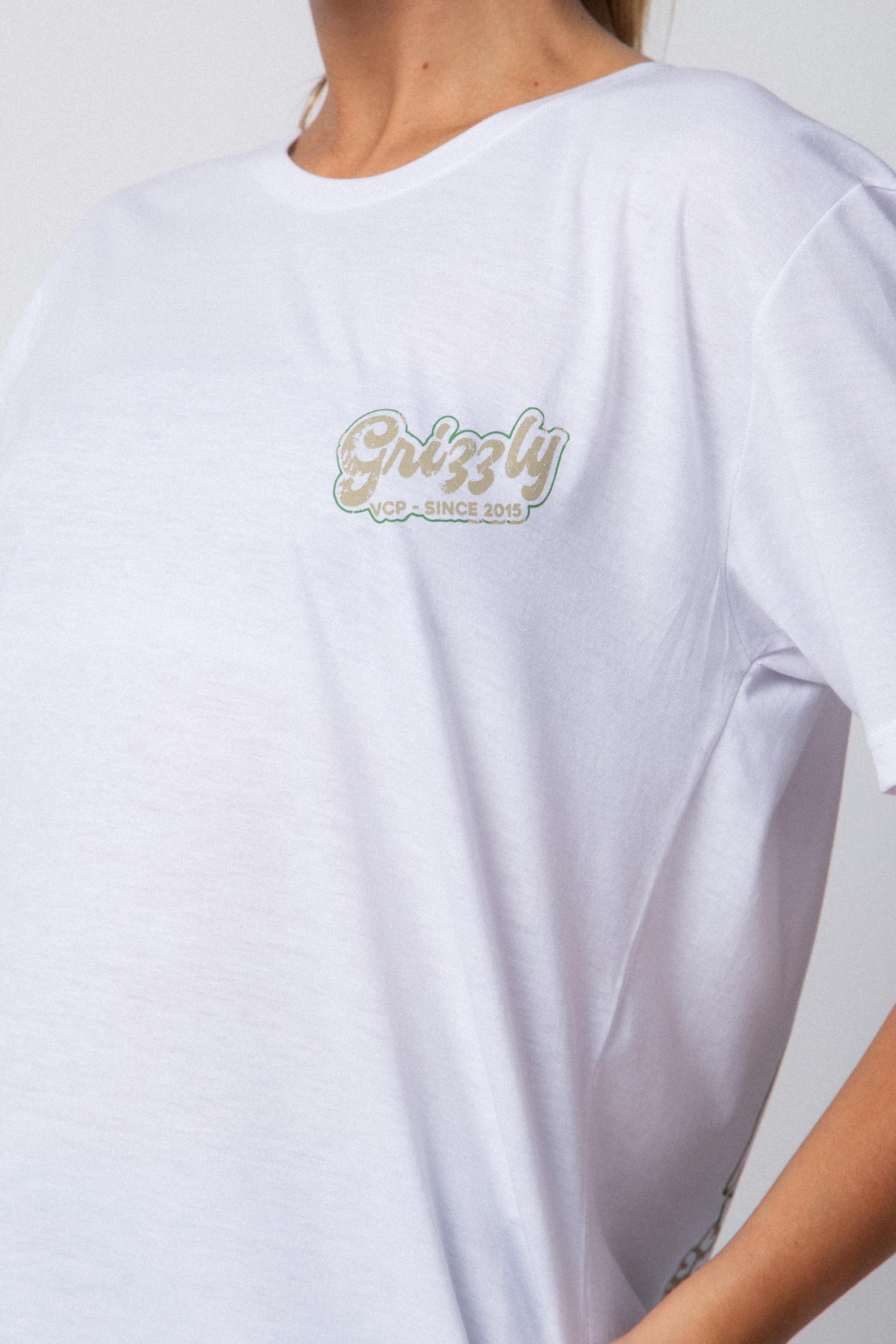 Remera Grizzly Blanca