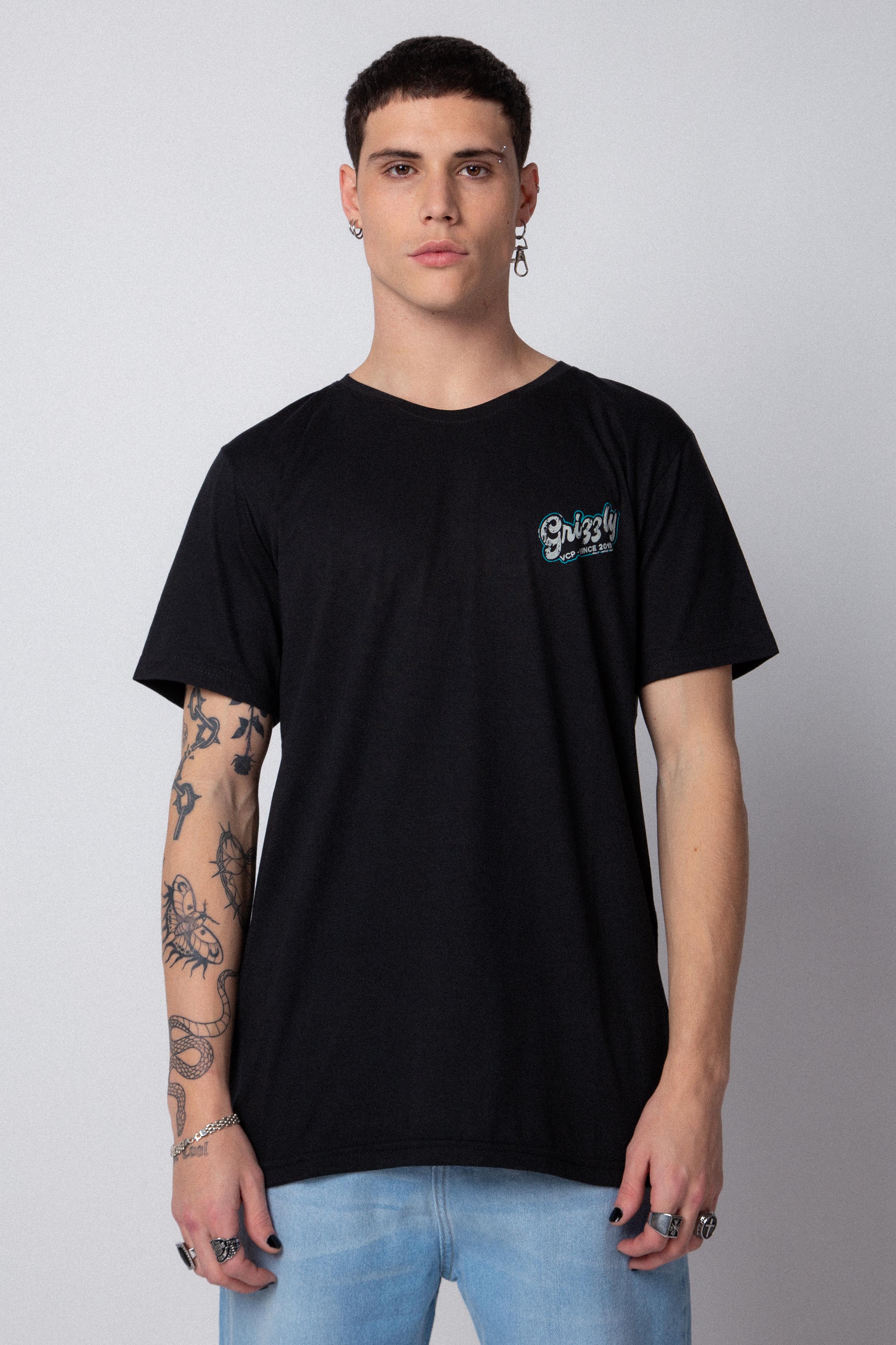 Remera Grizzly Negra
