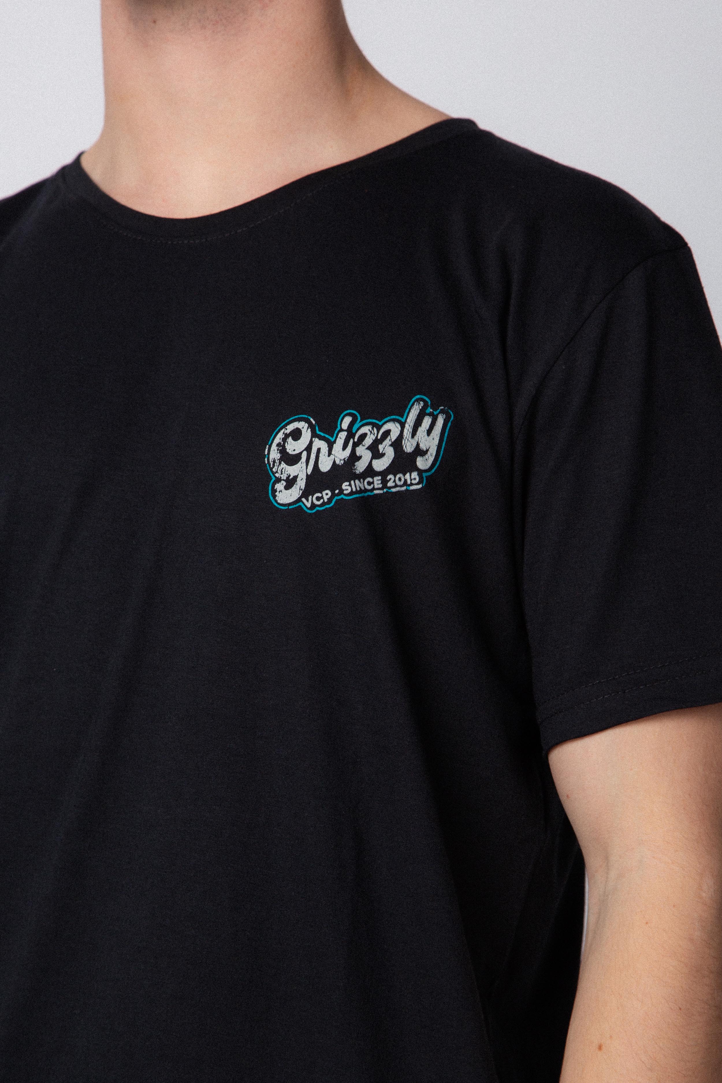 Remera Grizzly Negra