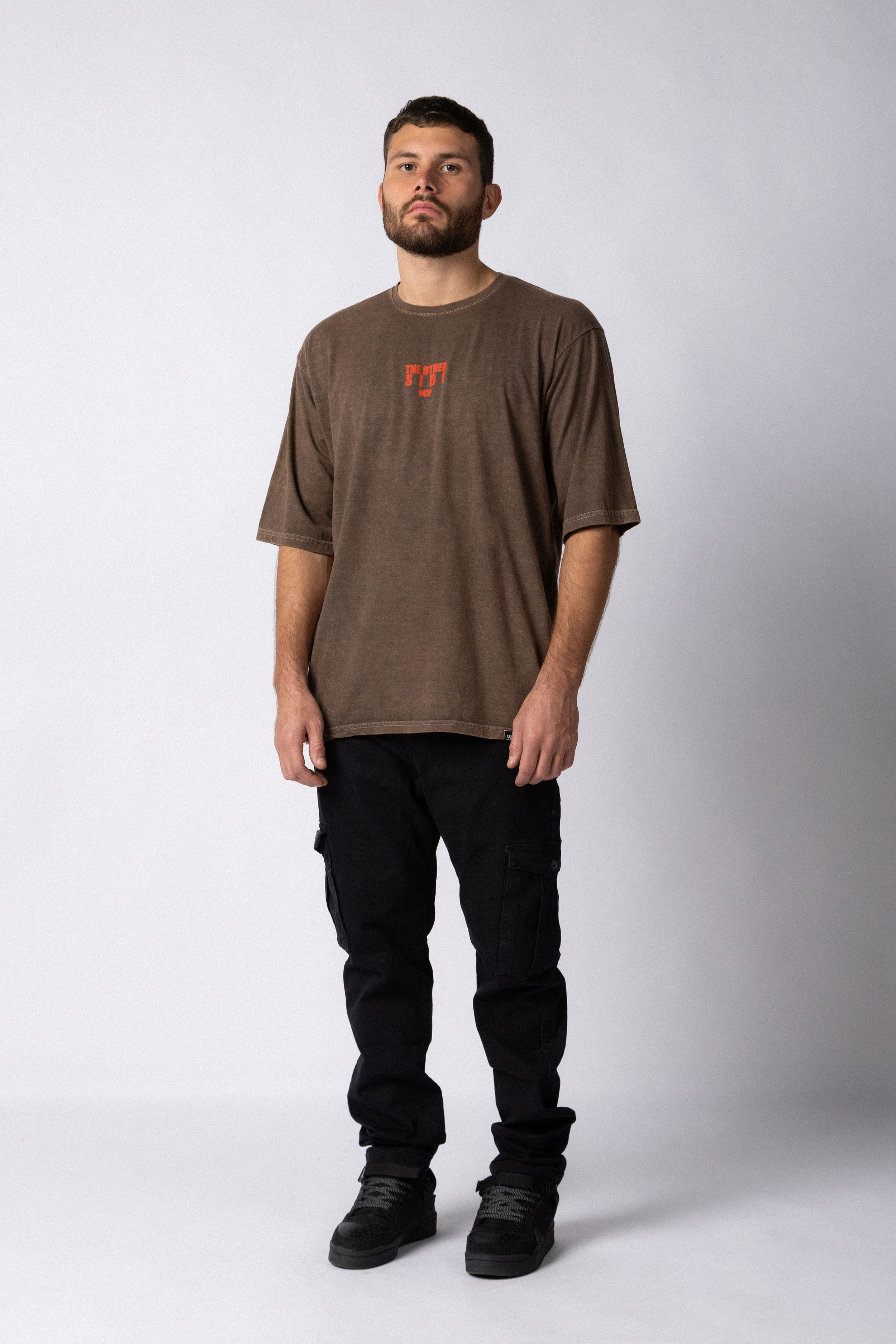 Remera GB Hand Choco