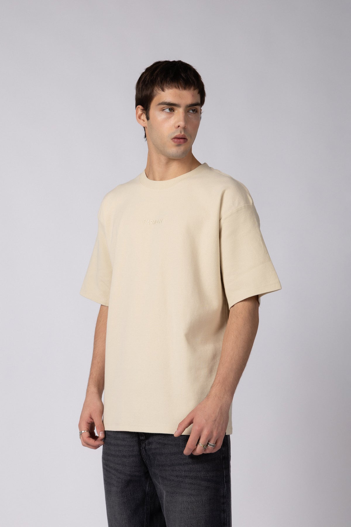 Remera Over Hana Harmo Arena