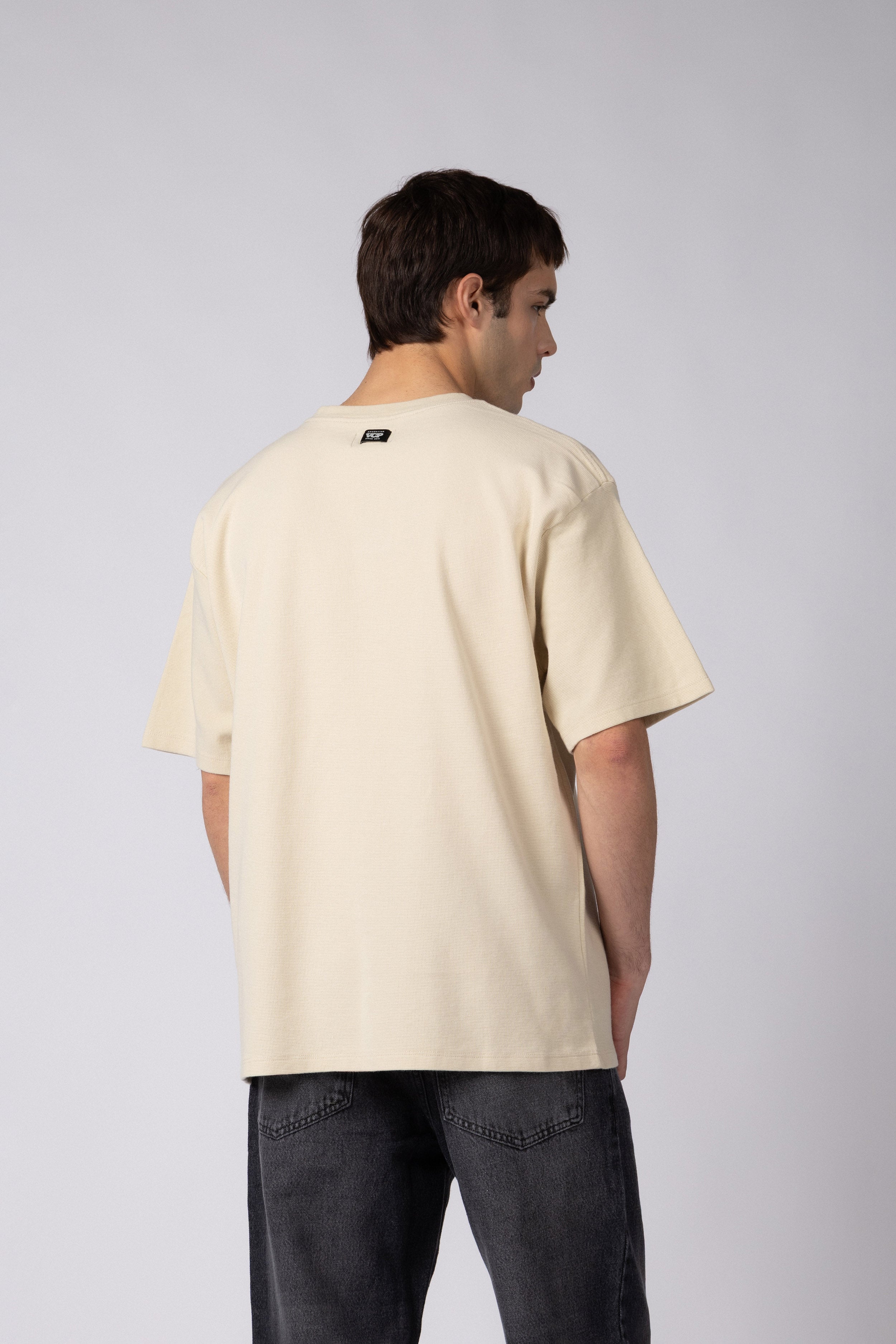 Remera Over Hana Harmo Arena