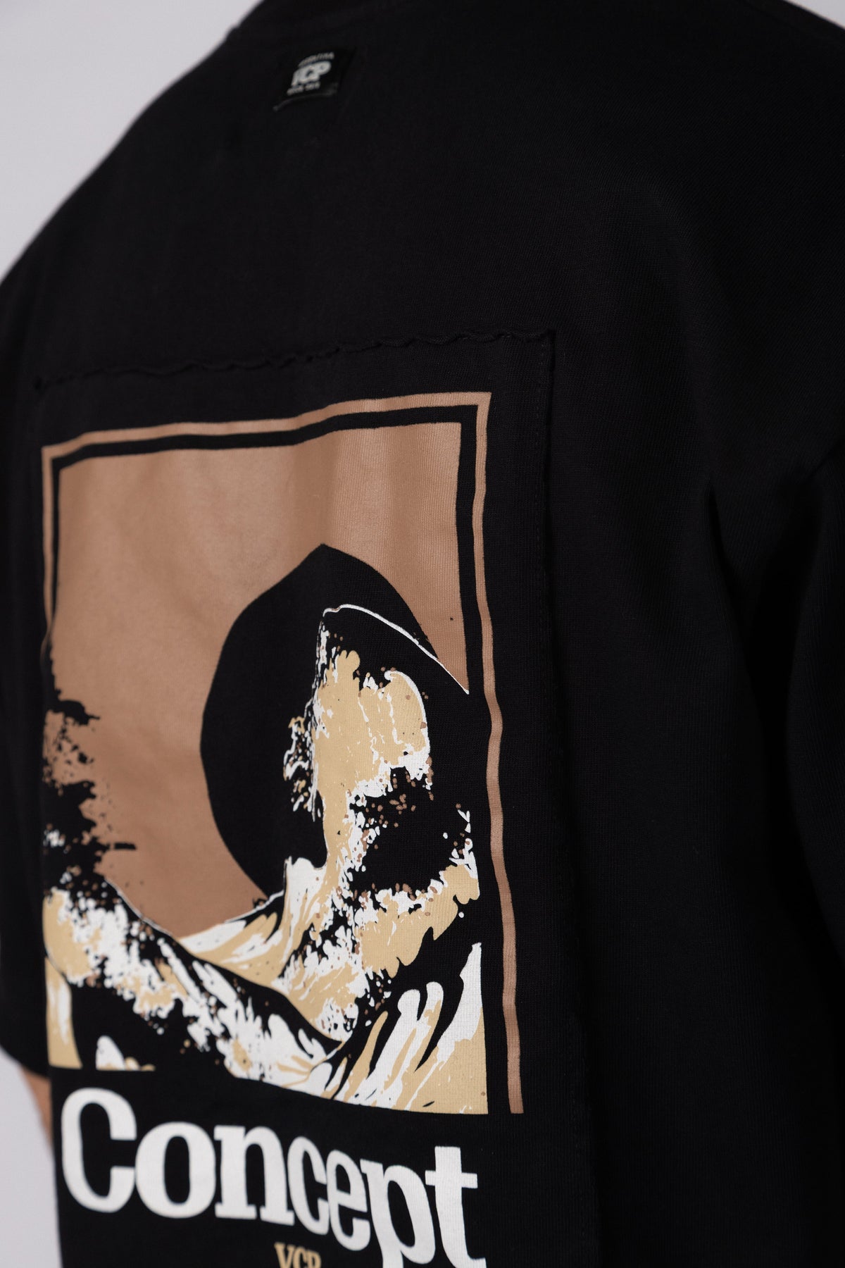 Remera HR Hokusai Negra