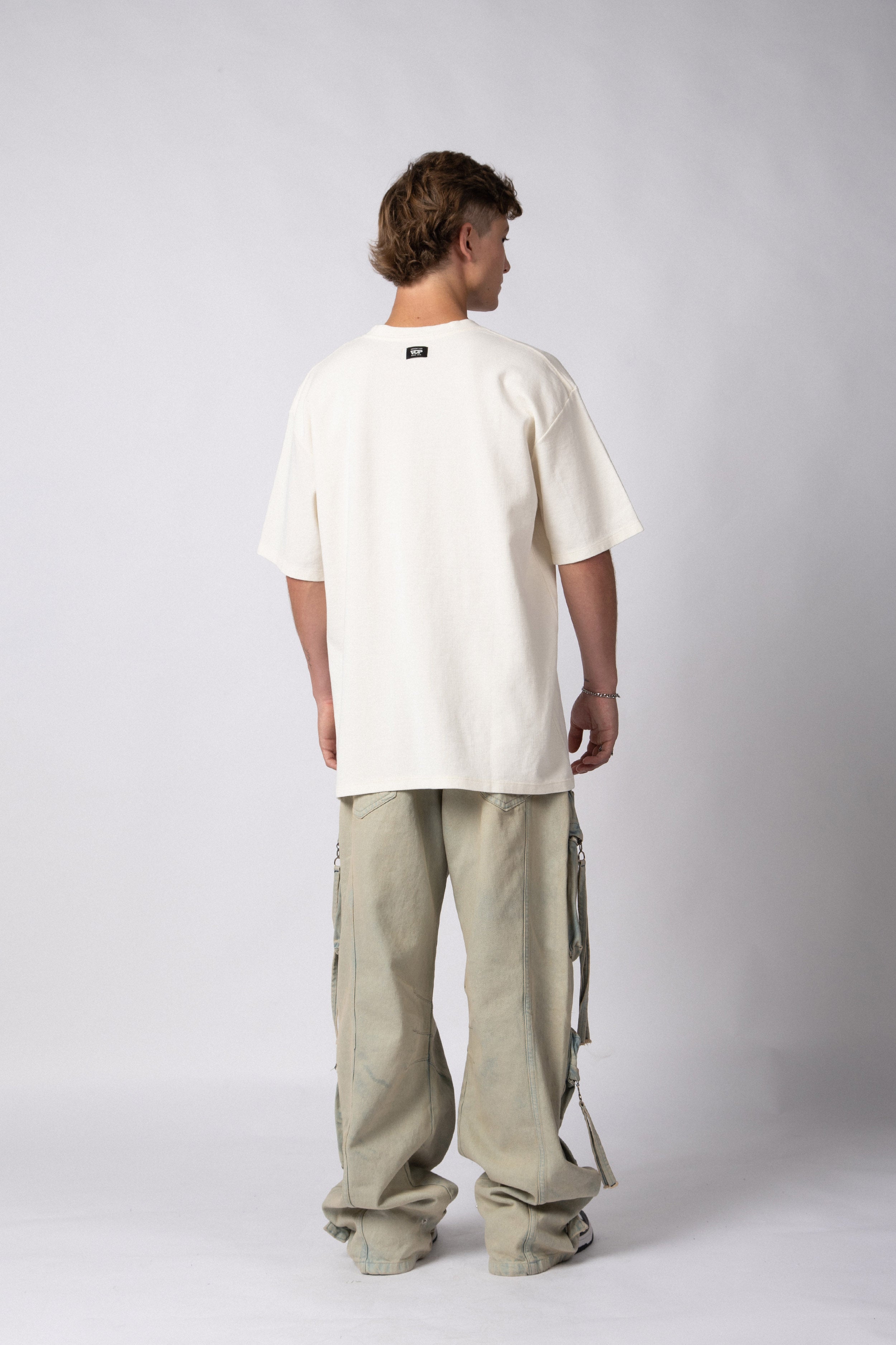 Remera Over Hana Hum Crudo