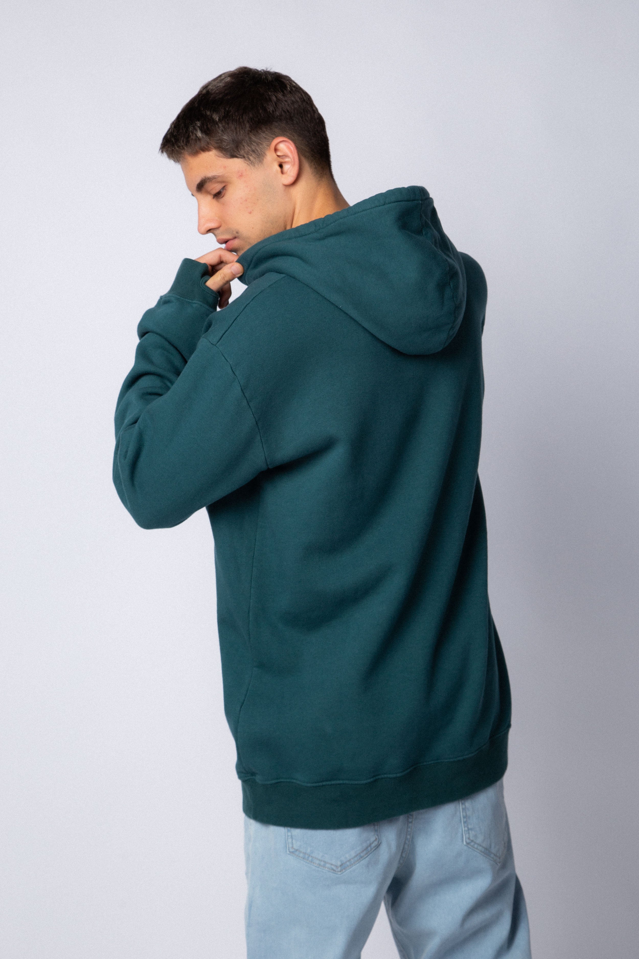 Buzo Canguro Dew Ingles